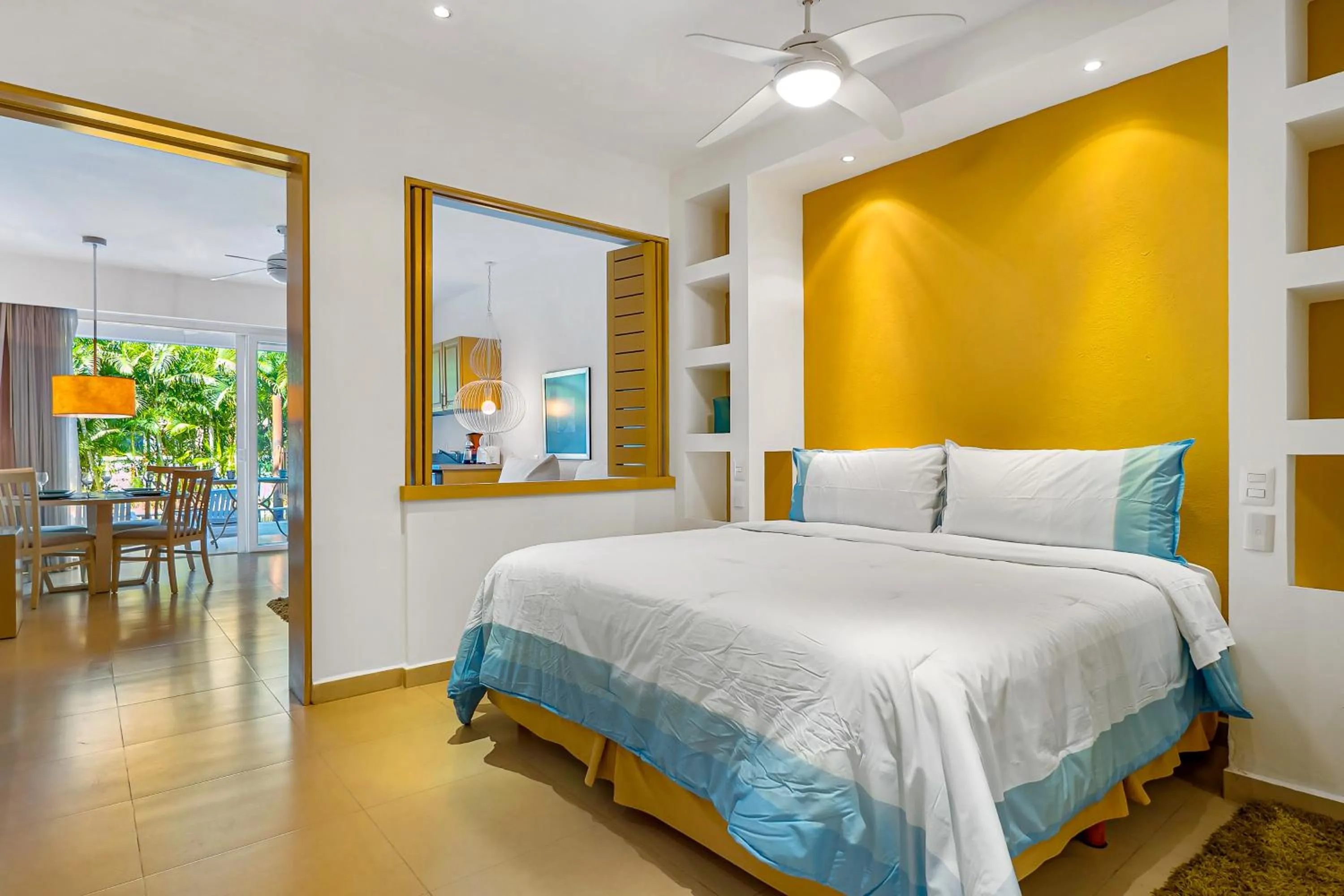 Bed in Taheima 2110A