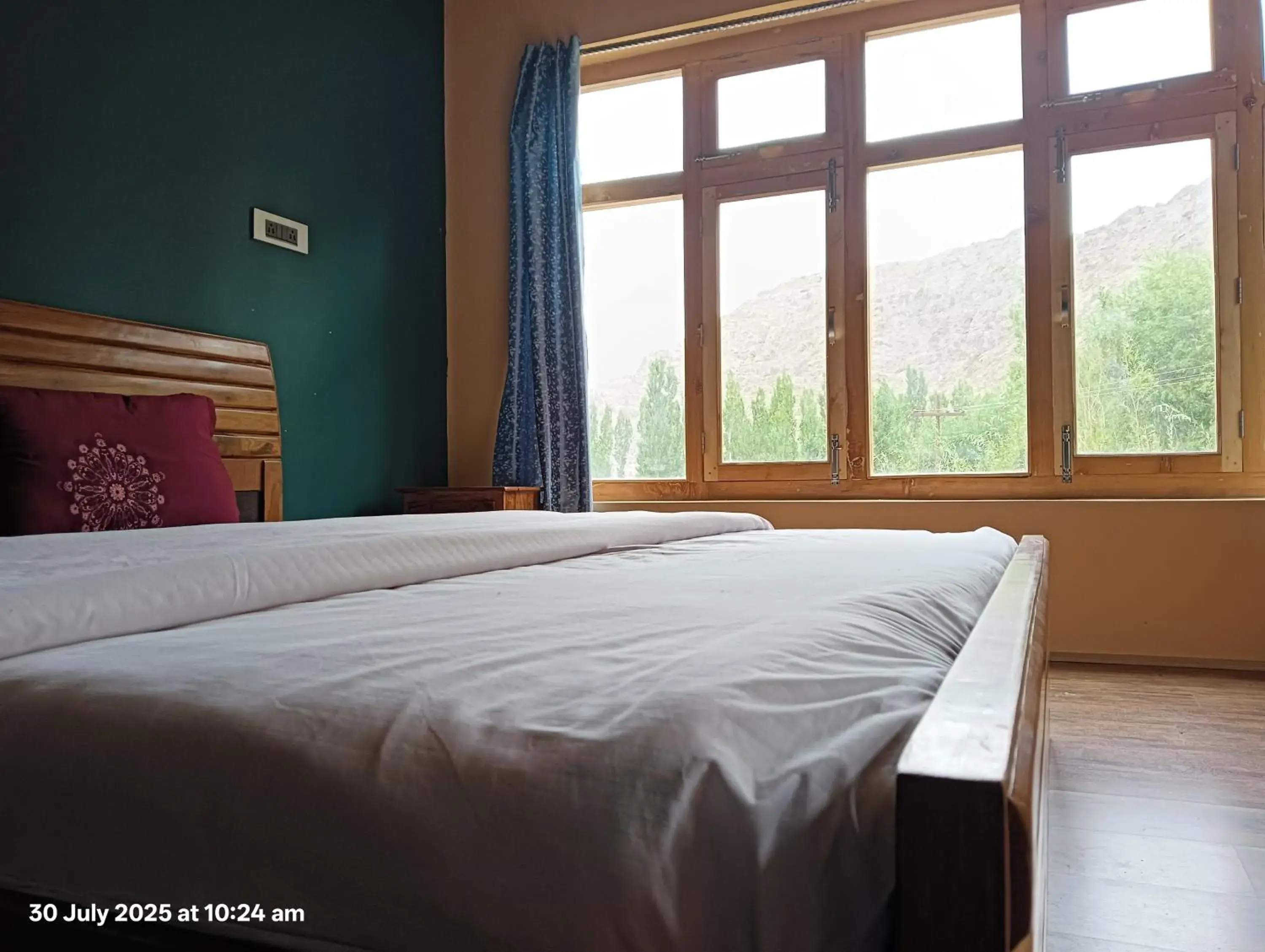 Double Room with Mountain View in Tsabgyat Homestay Double Room with Mountain View in Tsabgyat Homestay