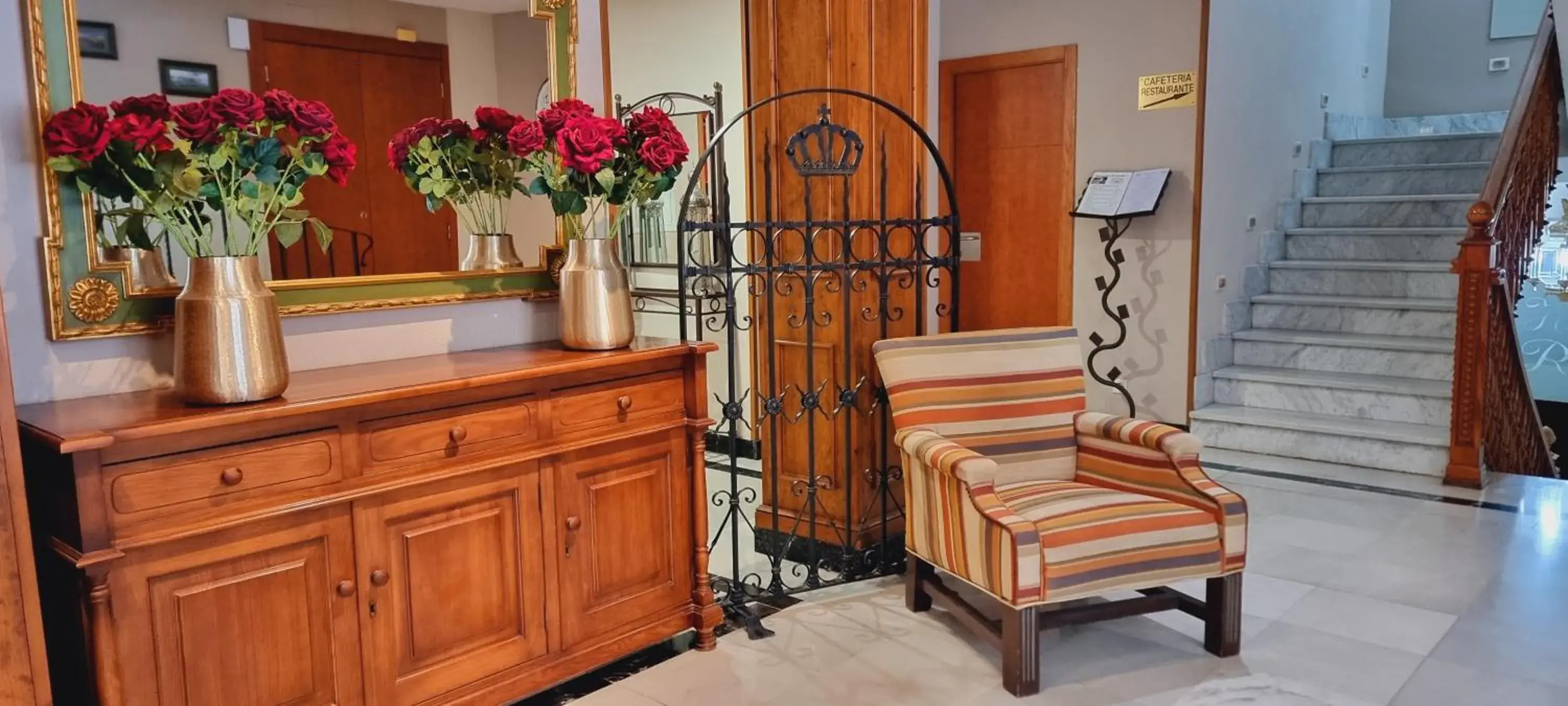 Lobby or reception in Hotel Real De Toledo Lobby or reception in Hotel Real De Toledo