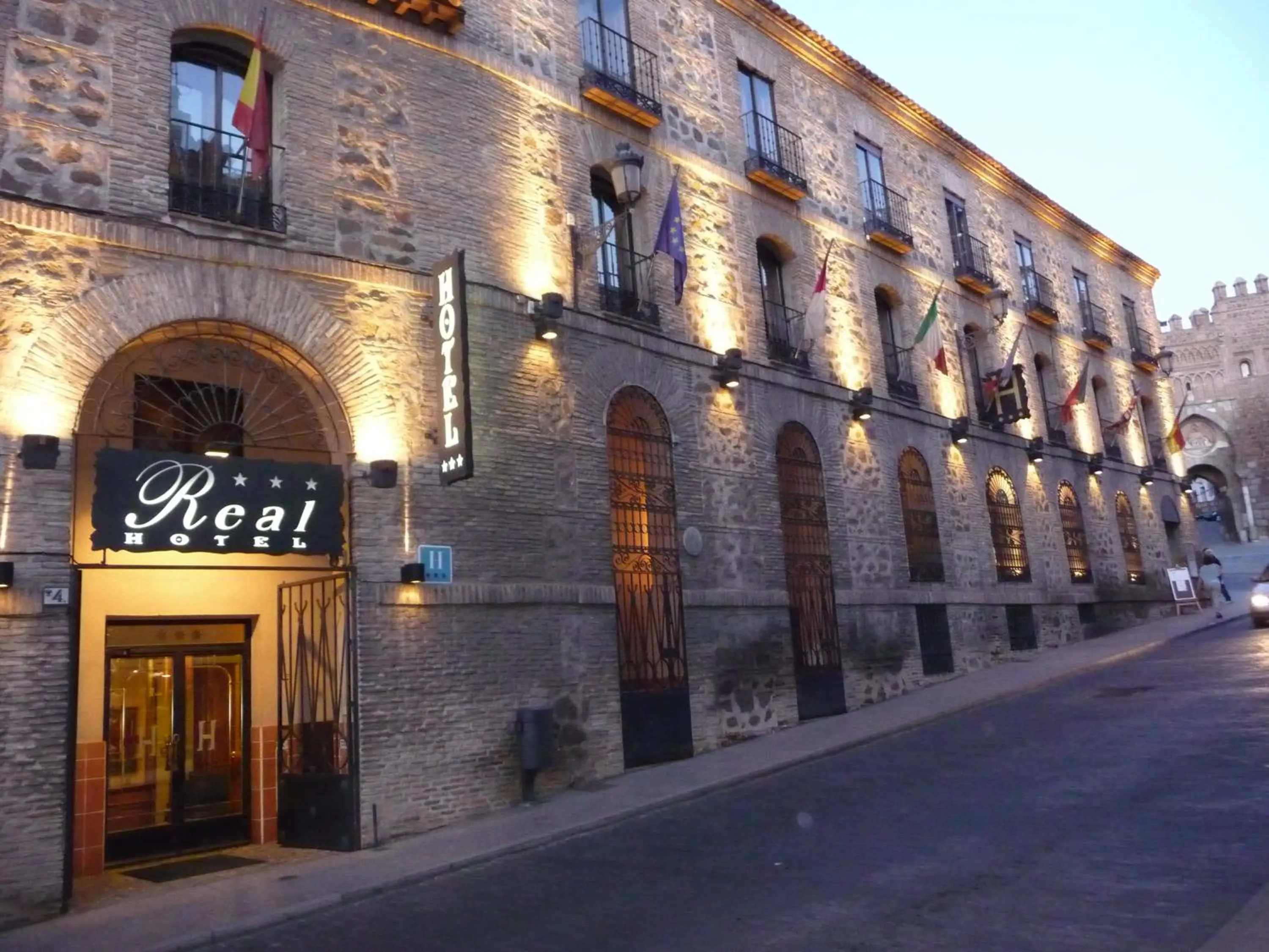 Facade/entrance in Hotel Real De Toledo