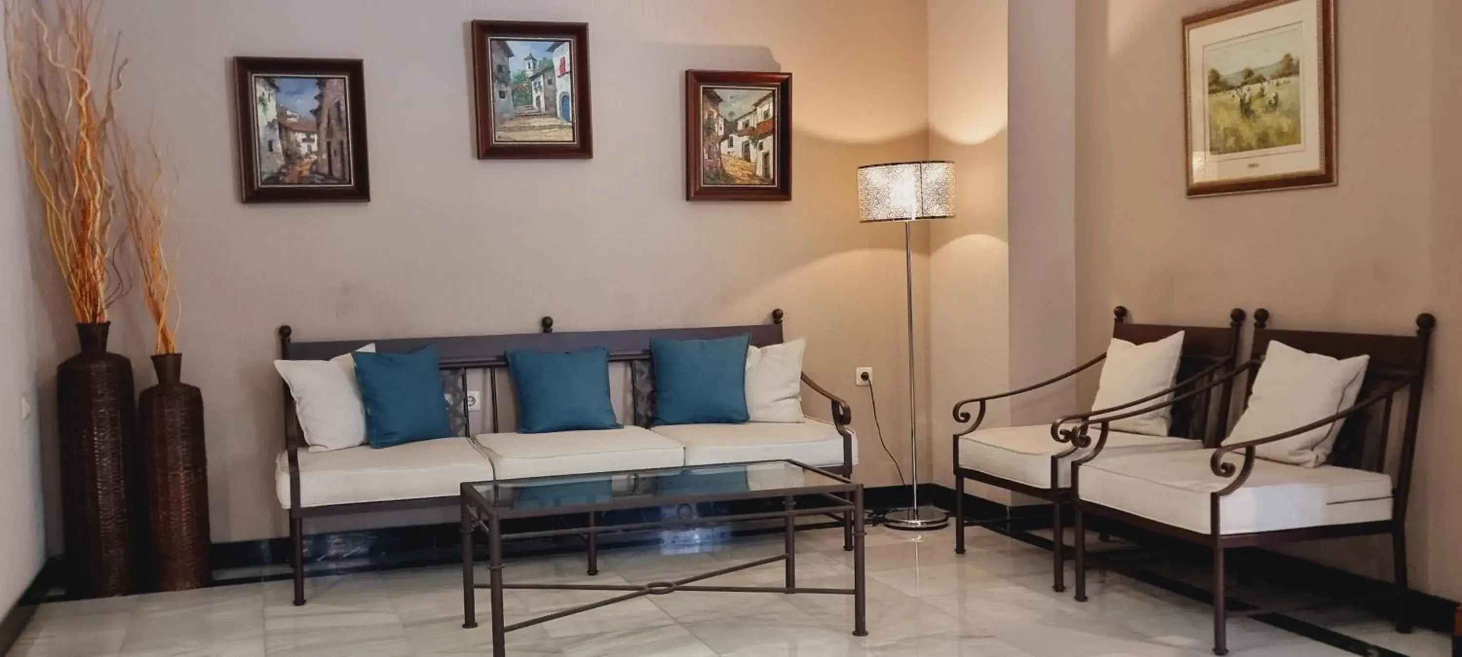 Lobby or reception in Hotel Real De Toledo Lobby or reception in Hotel Real De Toledo