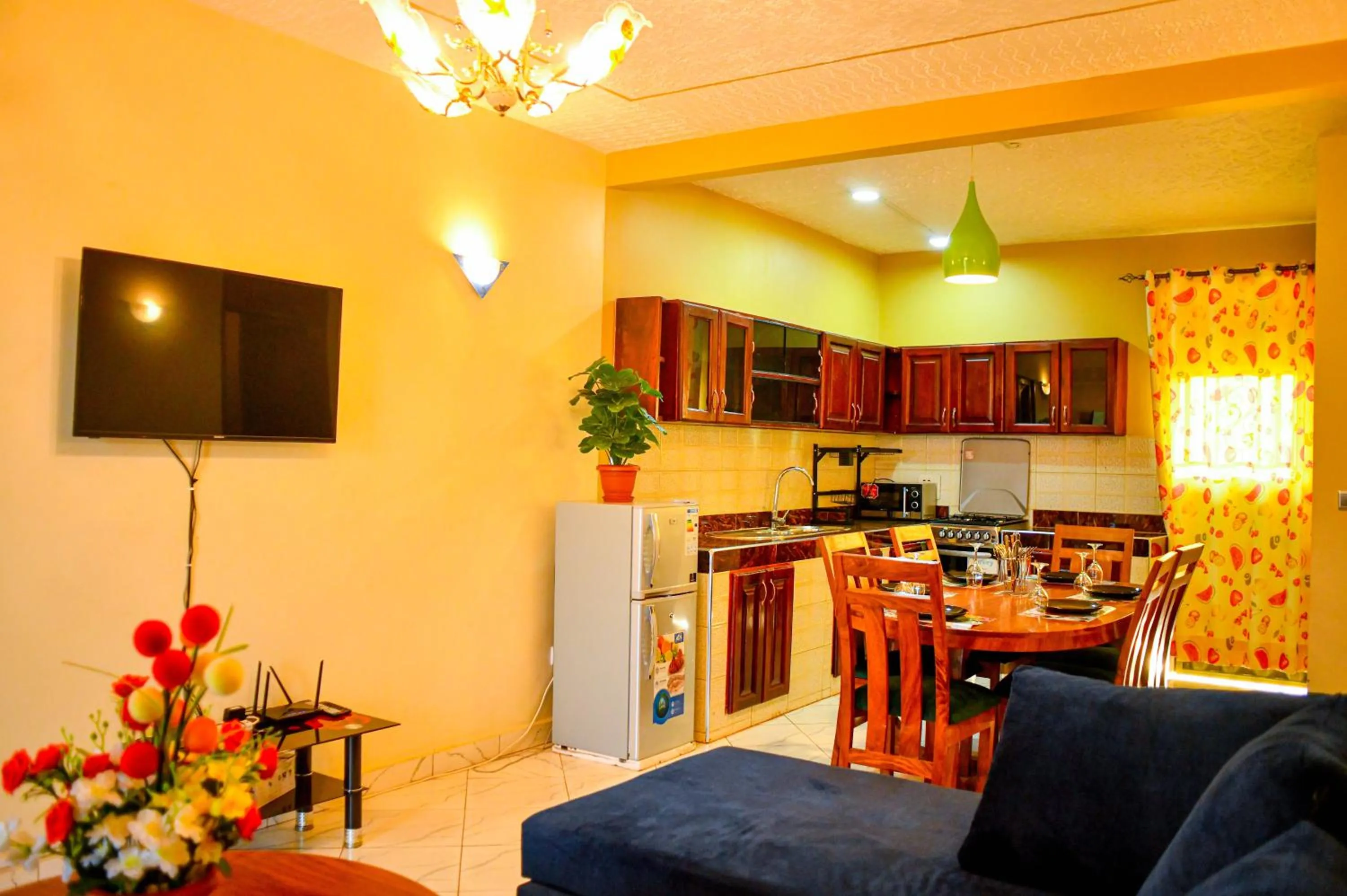 Communal lounge/ TV room in Peace of Mind Suites