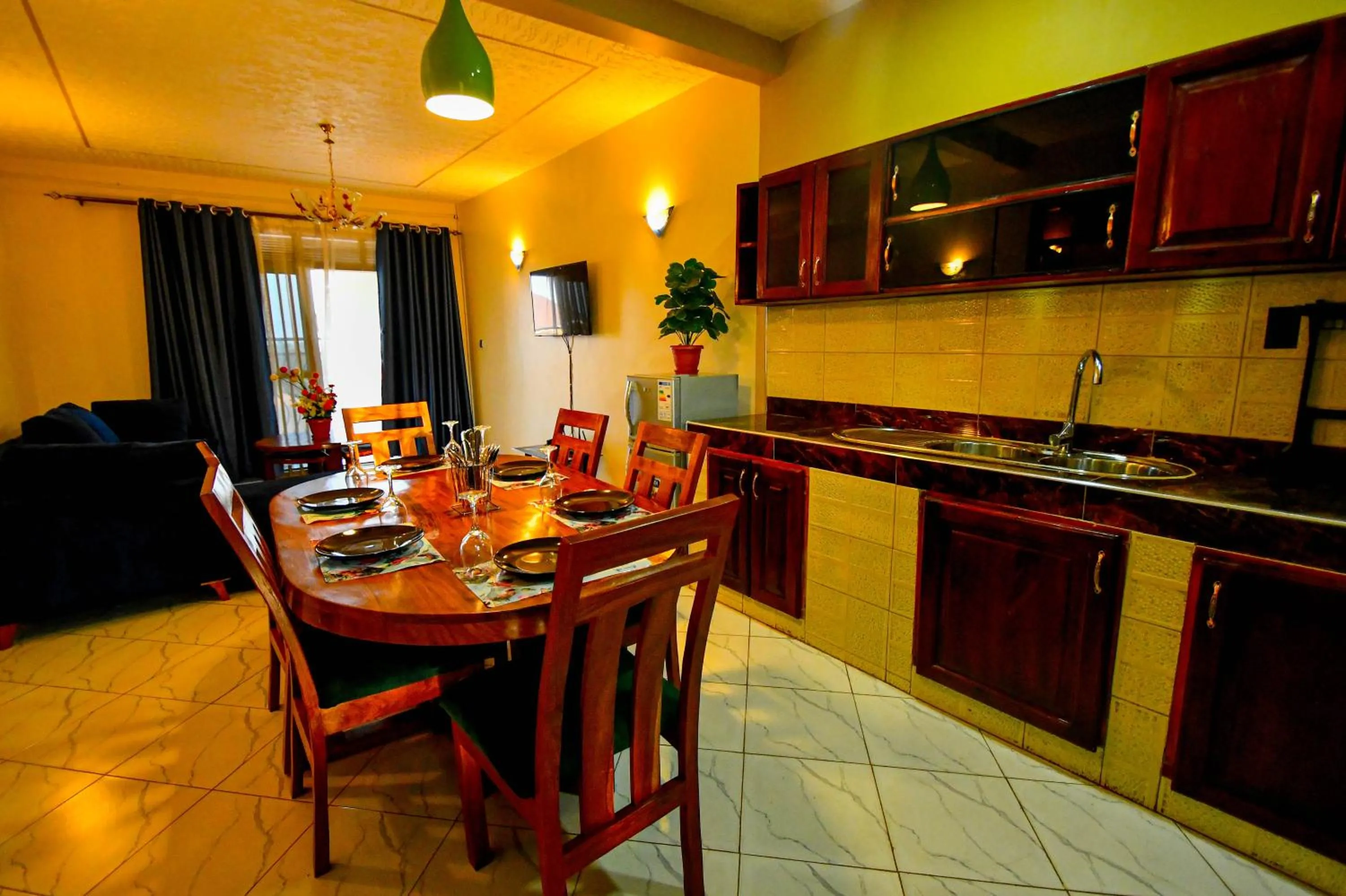 Kitchen or kitchenette in Peace of Mind Suites