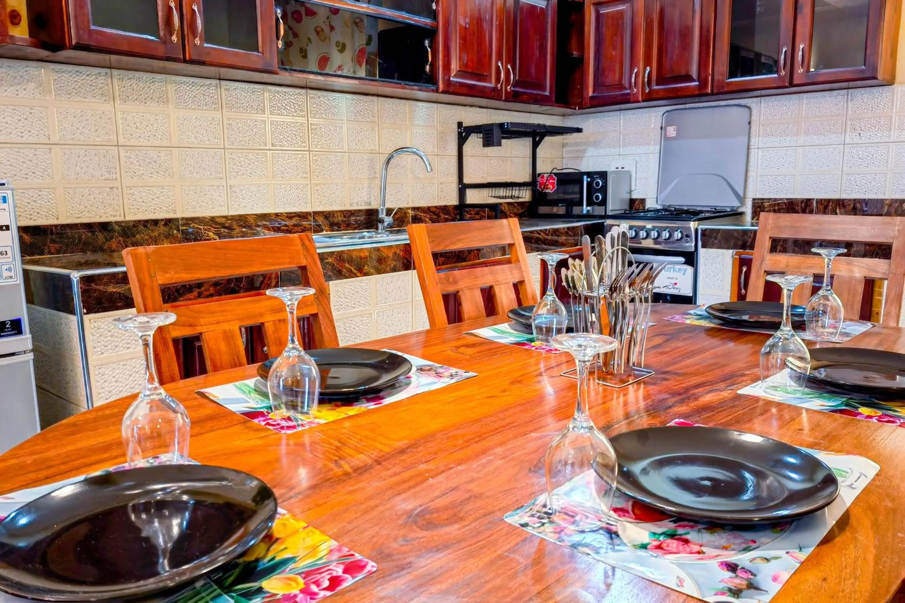 Kitchen or kitchenette in Peace of Mind Suites