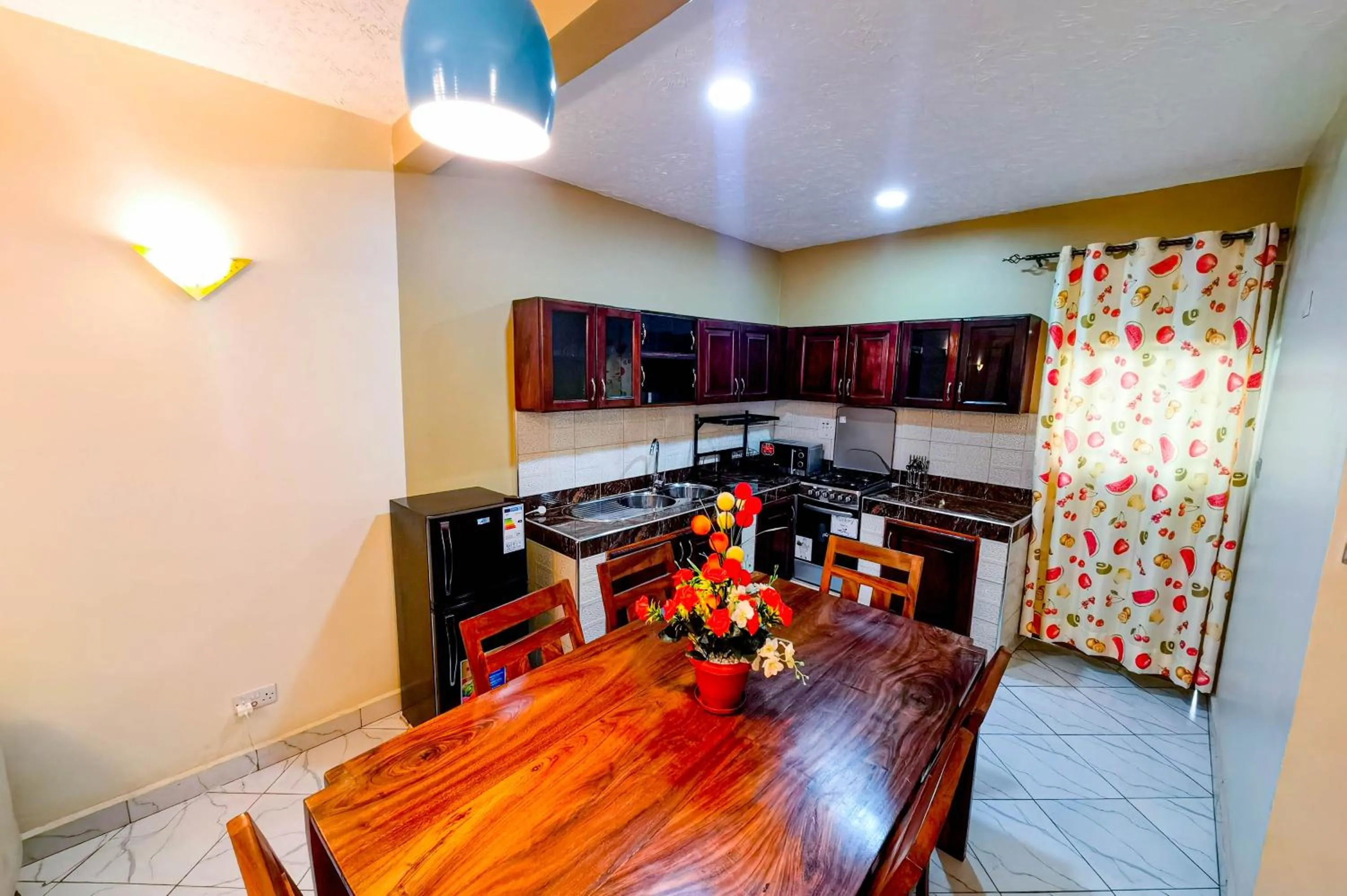 Kitchen or kitchenette in Peace of Mind Suites