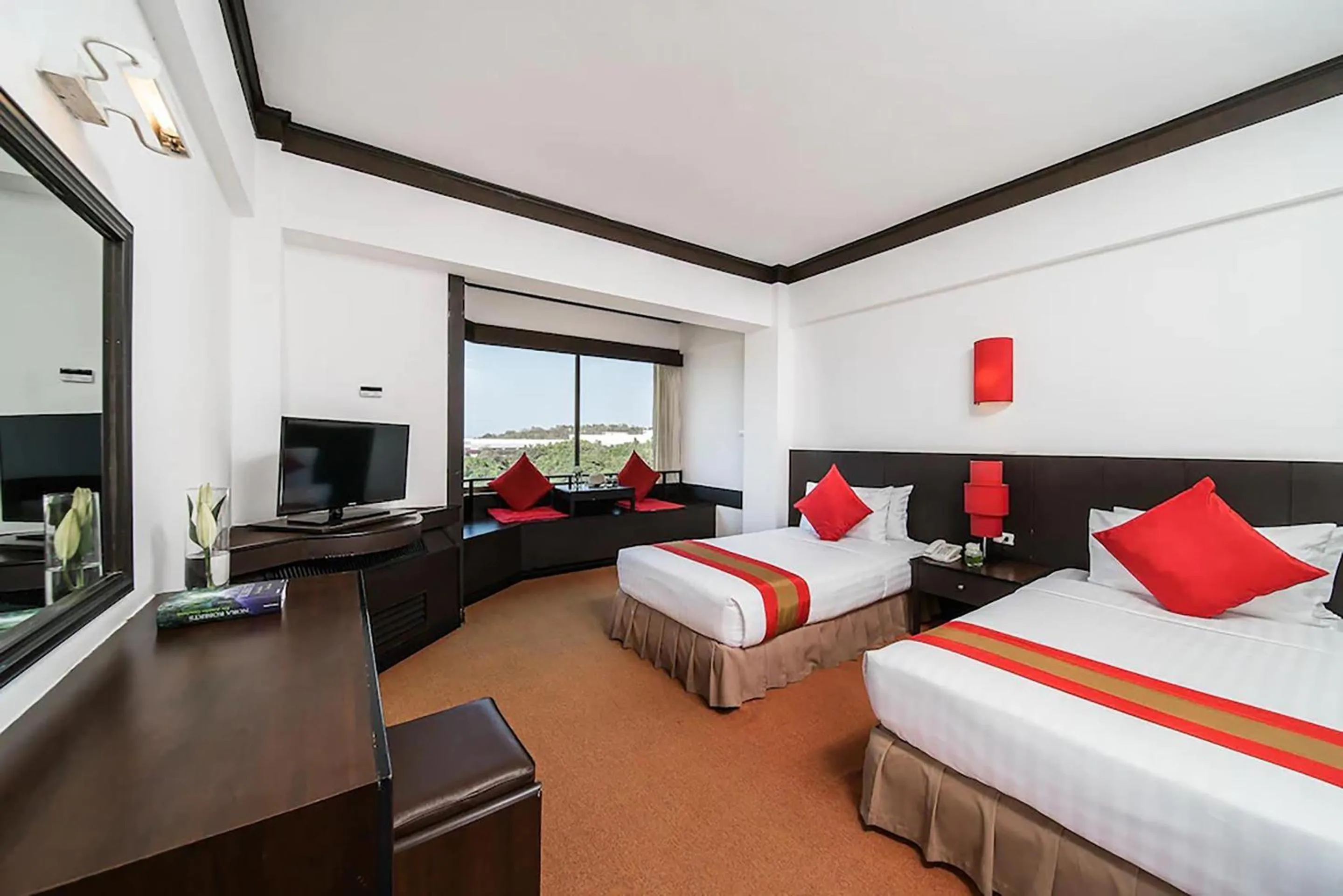 Bed in Mountain Beach Resort & Convention Center