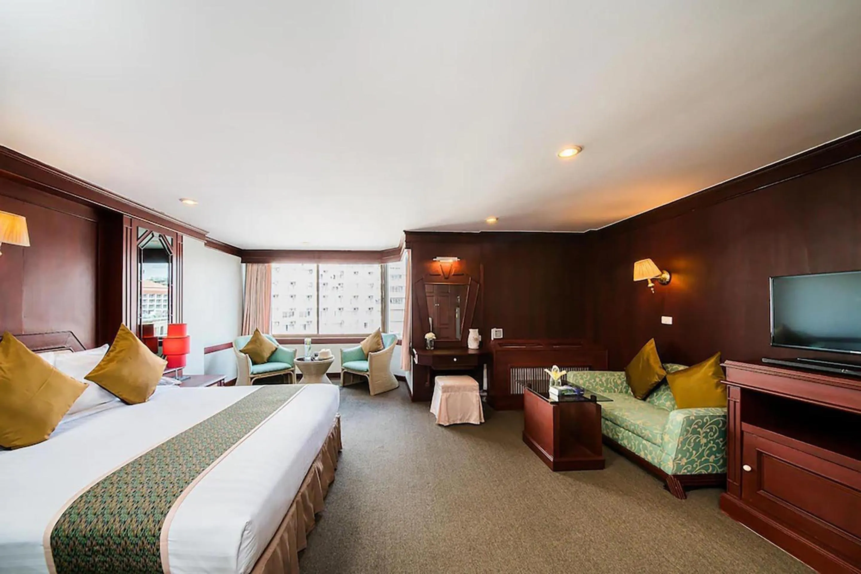 Bed in Mountain Beach Resort & Convention Center