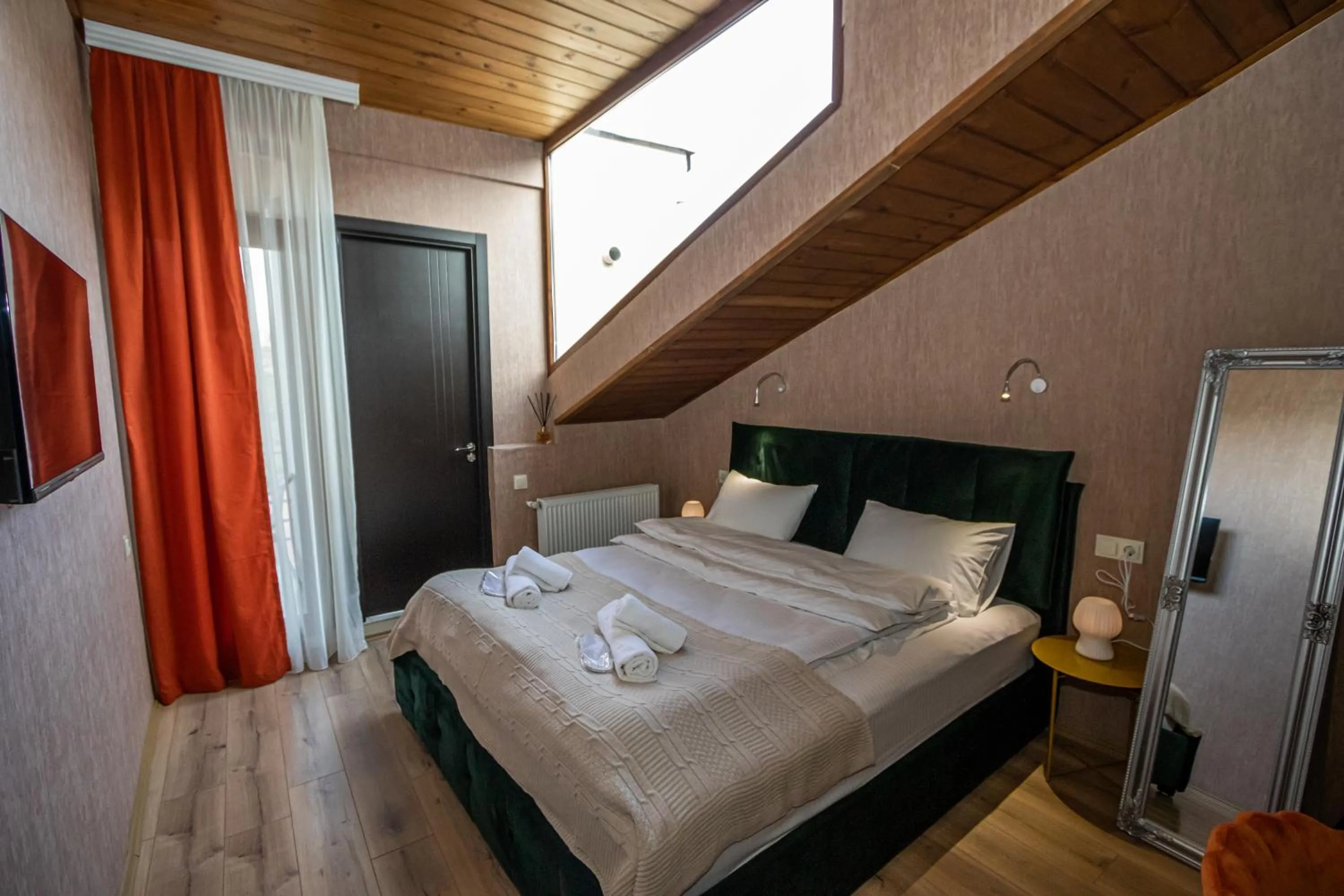 Bed in Hotel Old Tbilisi 5 rooms