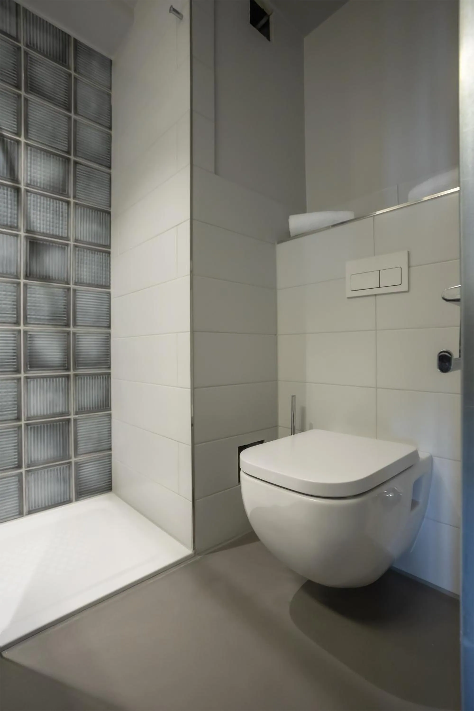 Toilet in Lieblingsplatz Hotel Surf Rescue Club