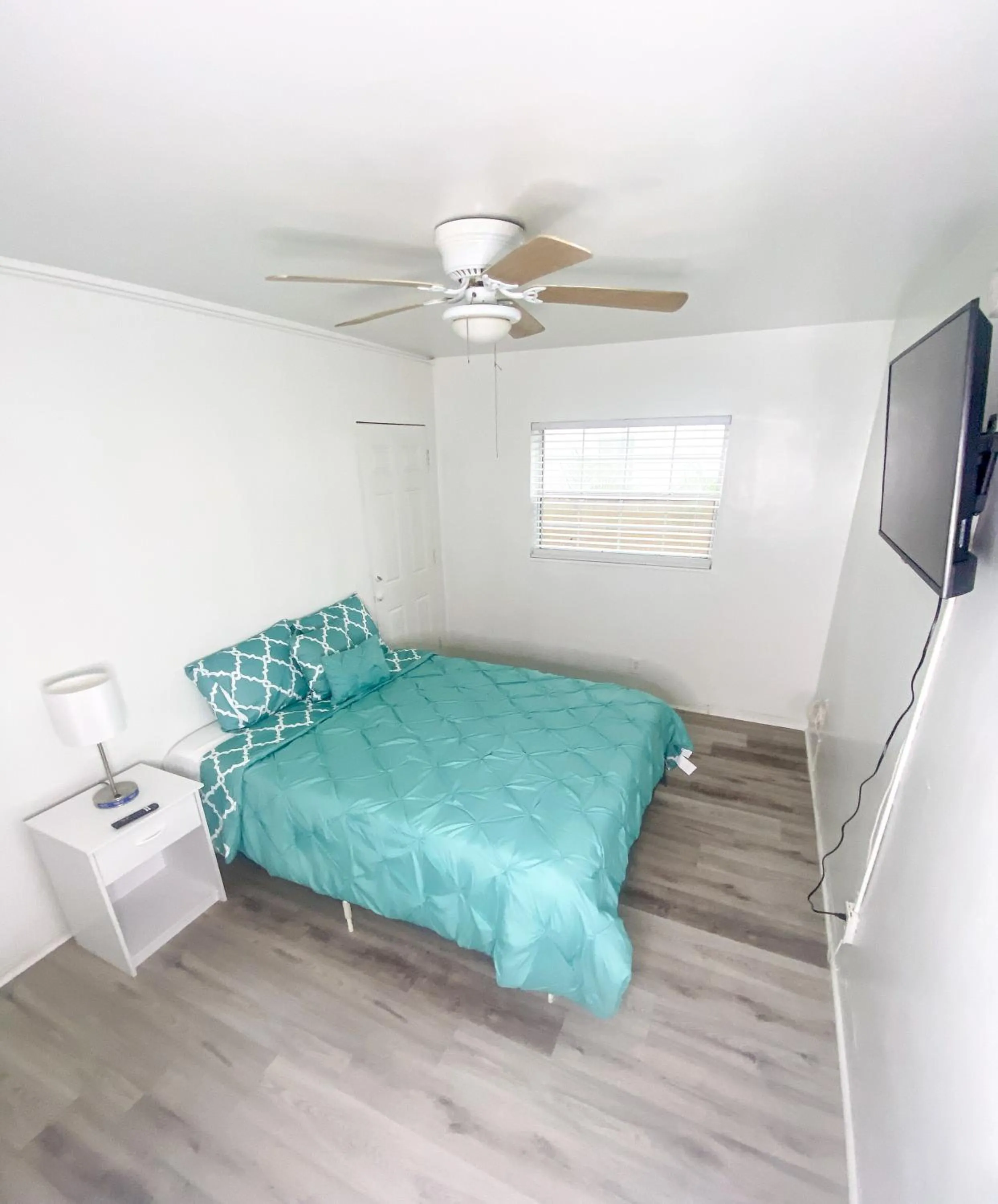 Bedroom, Bed in Uptown Inn & Suites