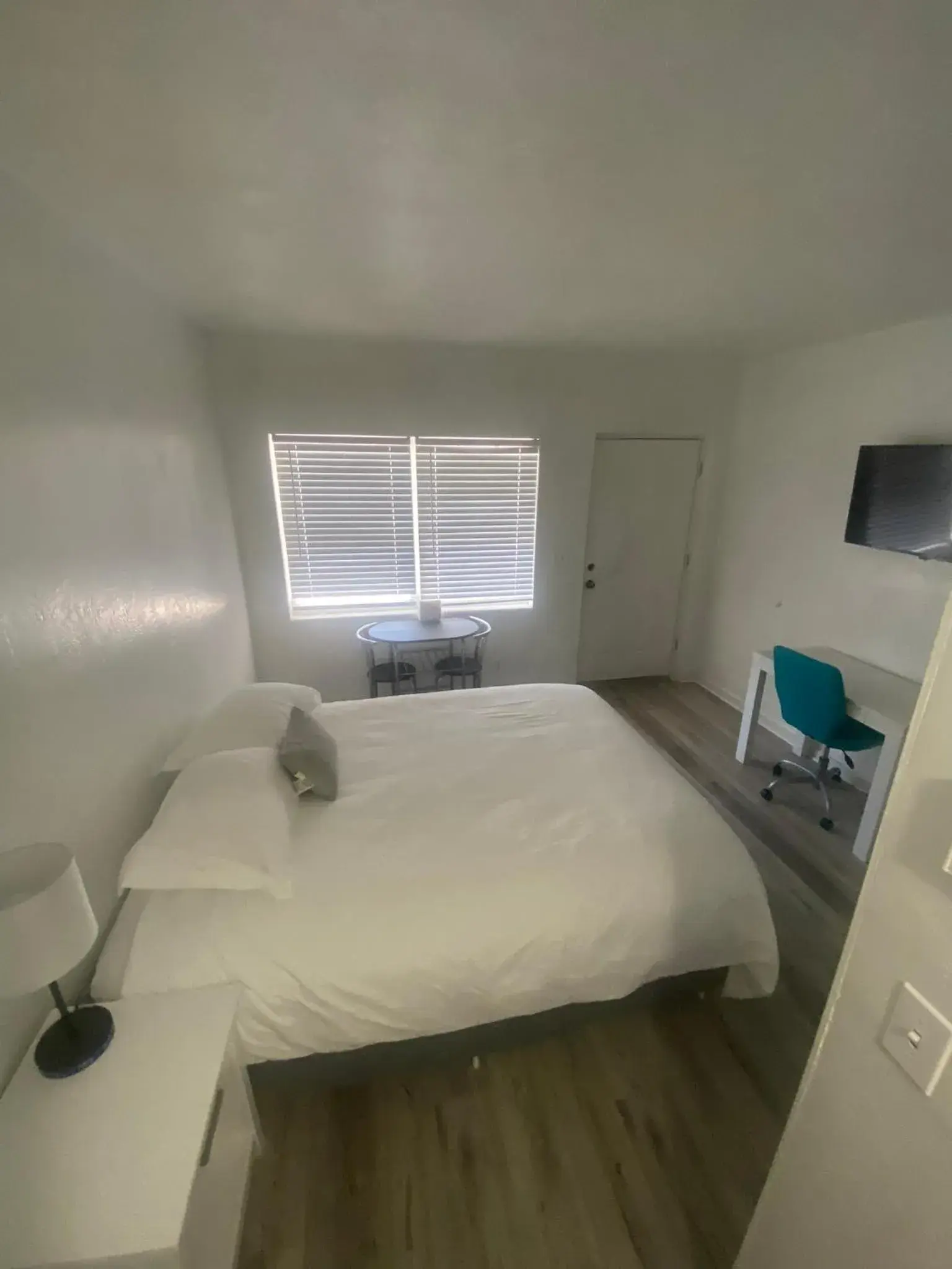 Standard Studio in Uptown Inn & Suites Standard Studio in Uptown Inn & Suites