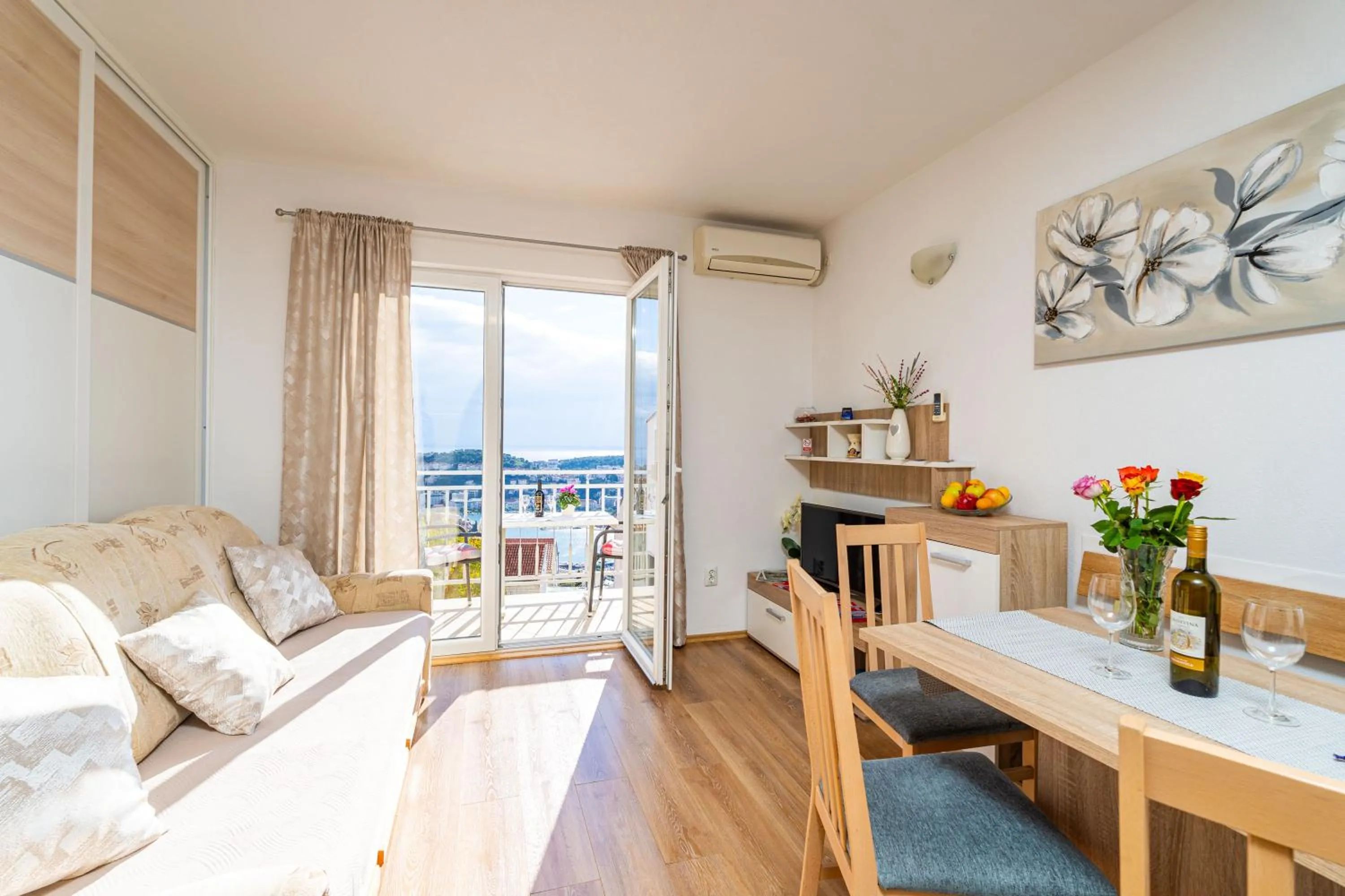 Living room in Sea View Apartment Nuncijata