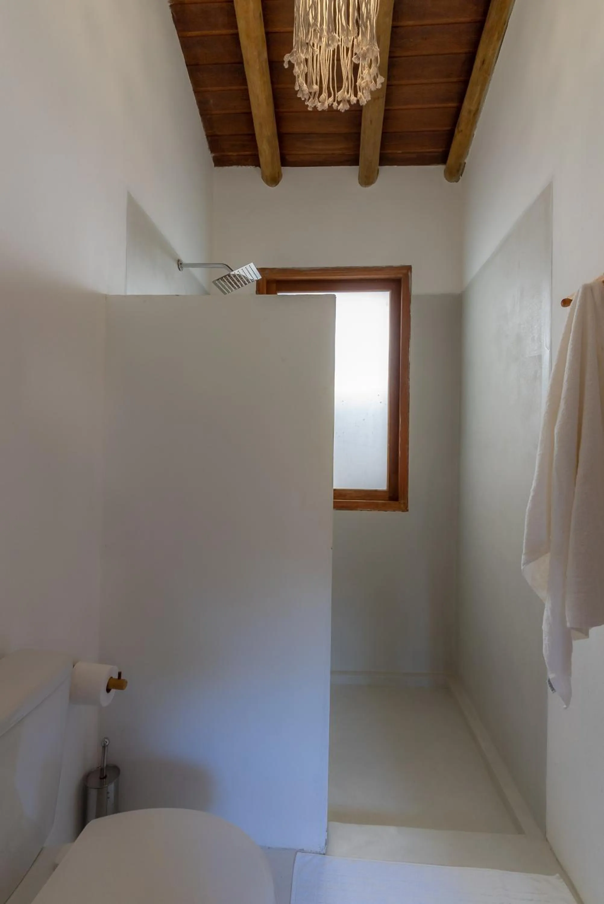 Bathroom, Bed in Villa Mediterrâneo Trancoso