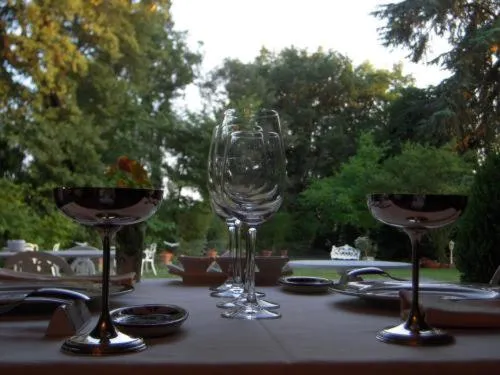 Restaurant/places to eat in Hotel Torre Marti