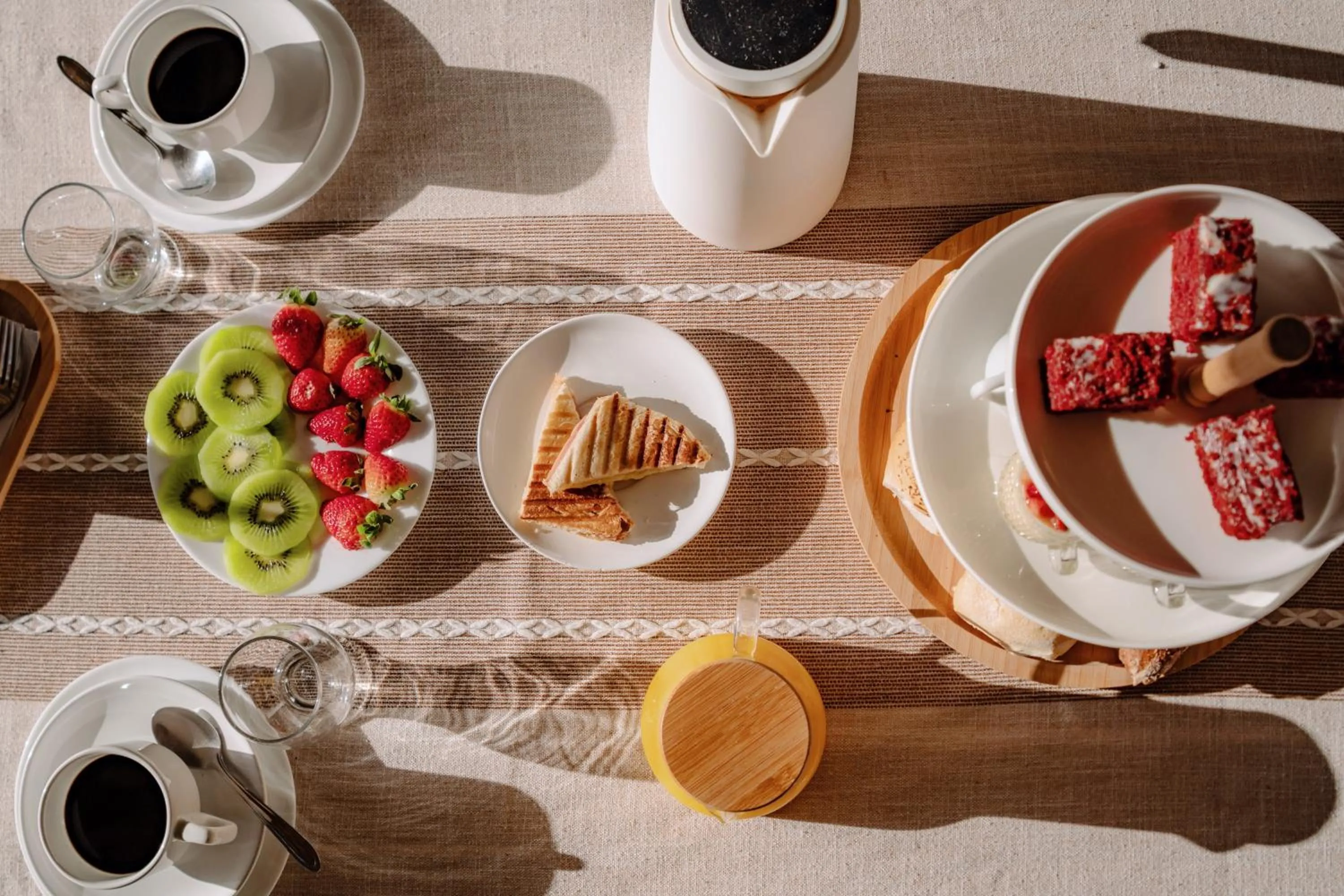 Restaurant/places to eat in Elsi Pousada