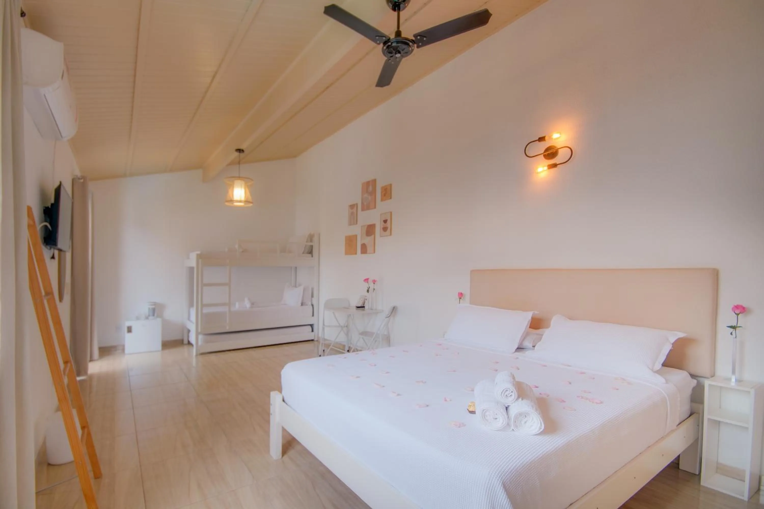 Photo of the whole room, Bed in Elsi Pousada