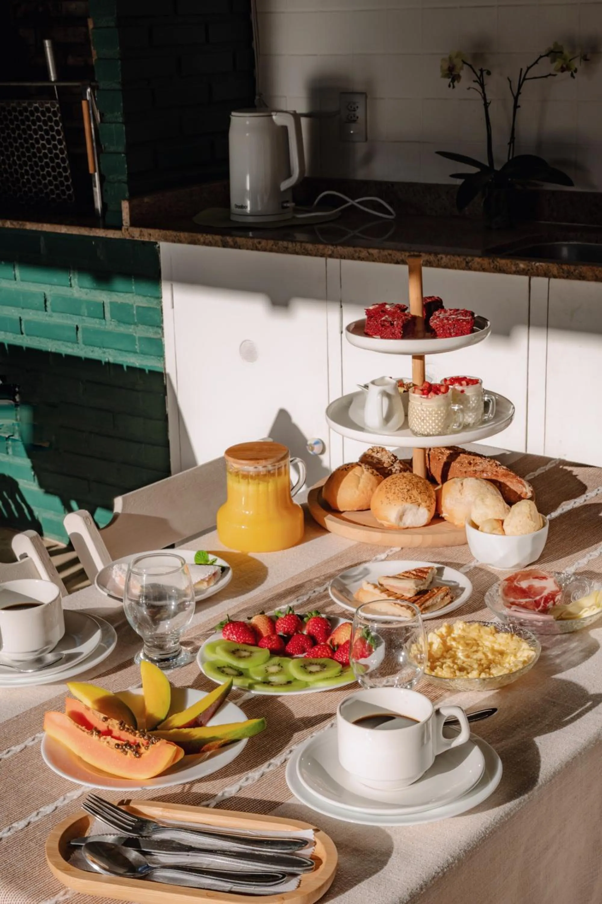 Restaurant/places to eat in Elsi Pousada