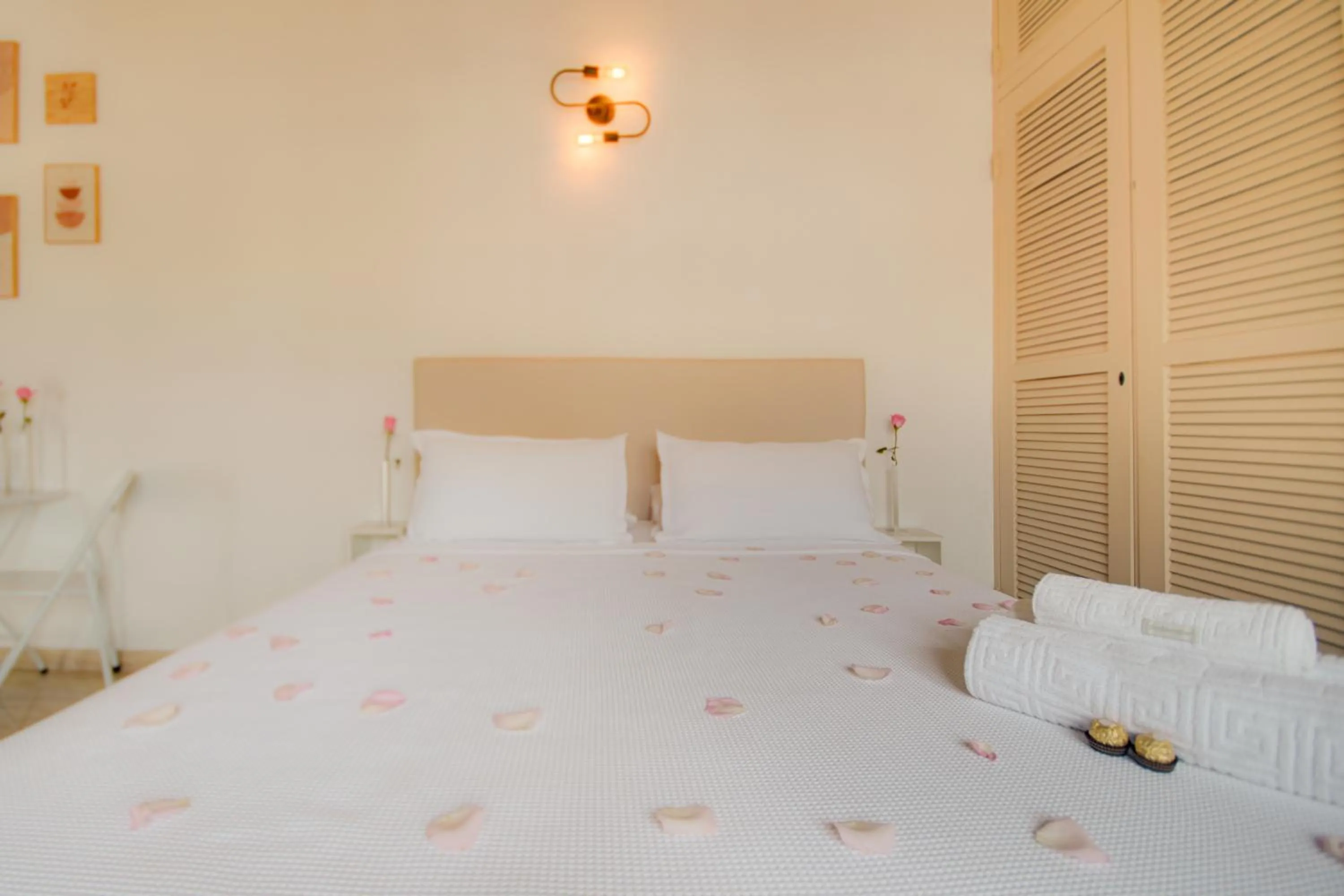 Photo of the whole room, Bed in Elsi Pousada