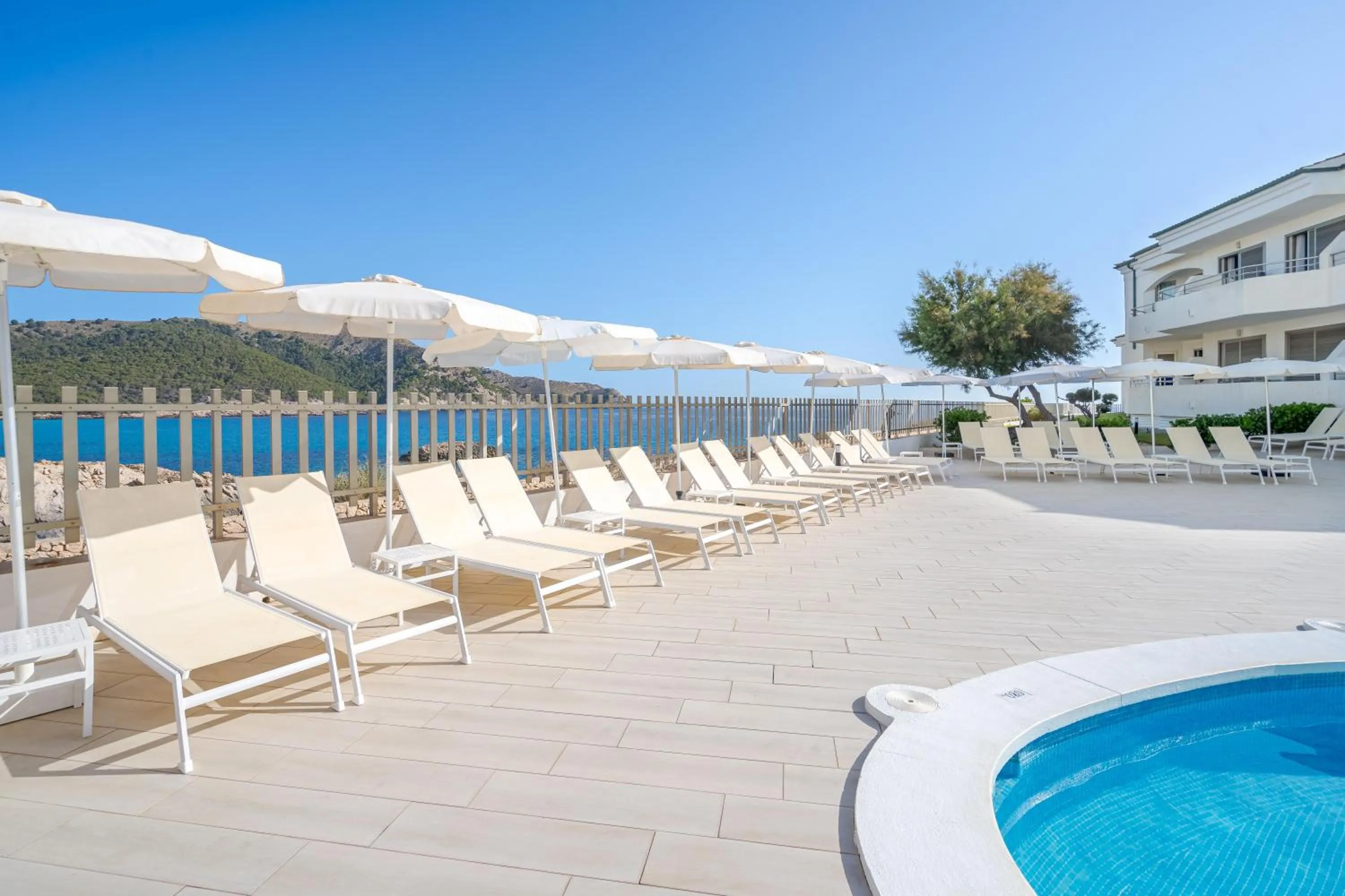 Swimming pool in THB Guya Playa