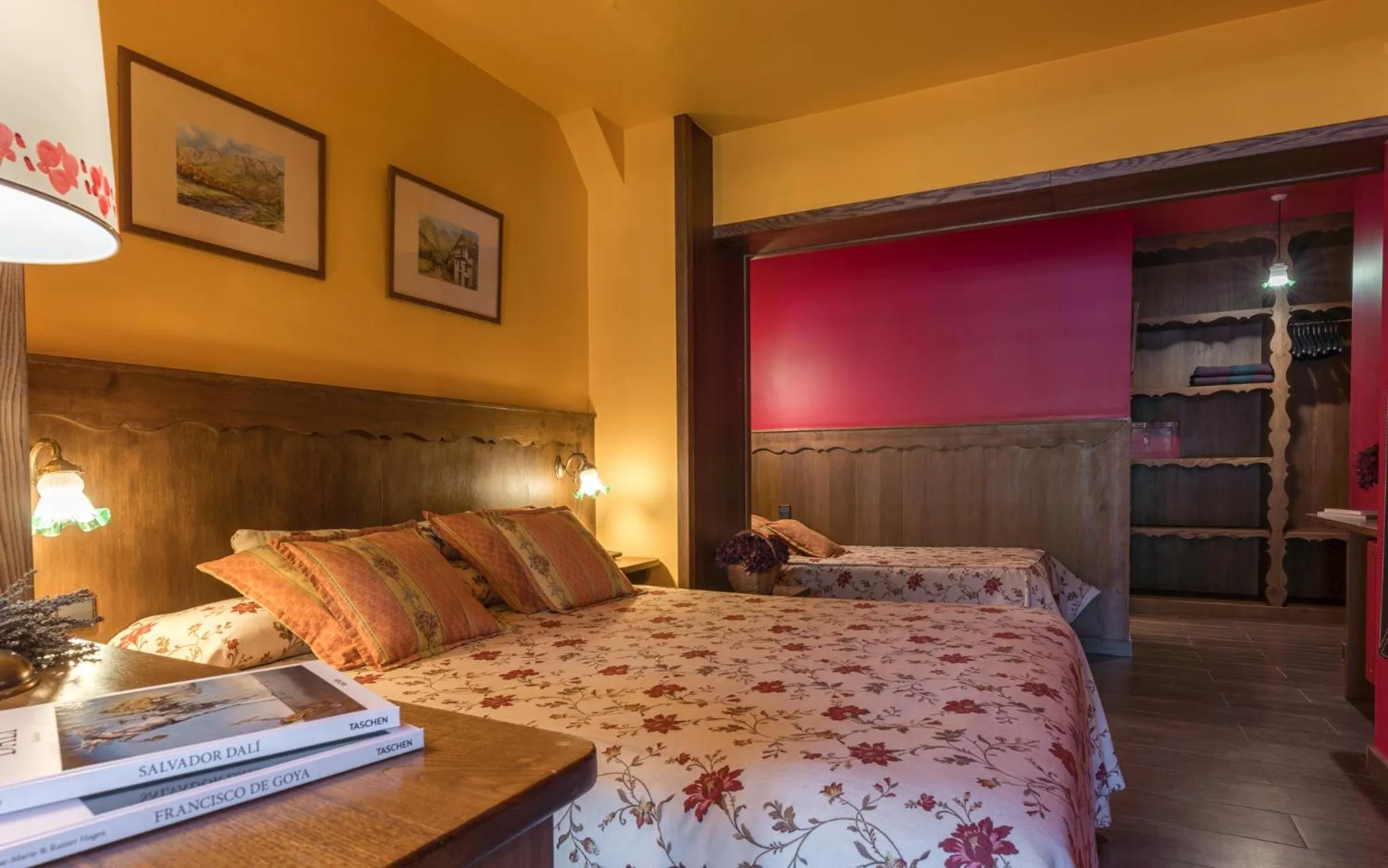 Bed in Hotel Aran La Abuela