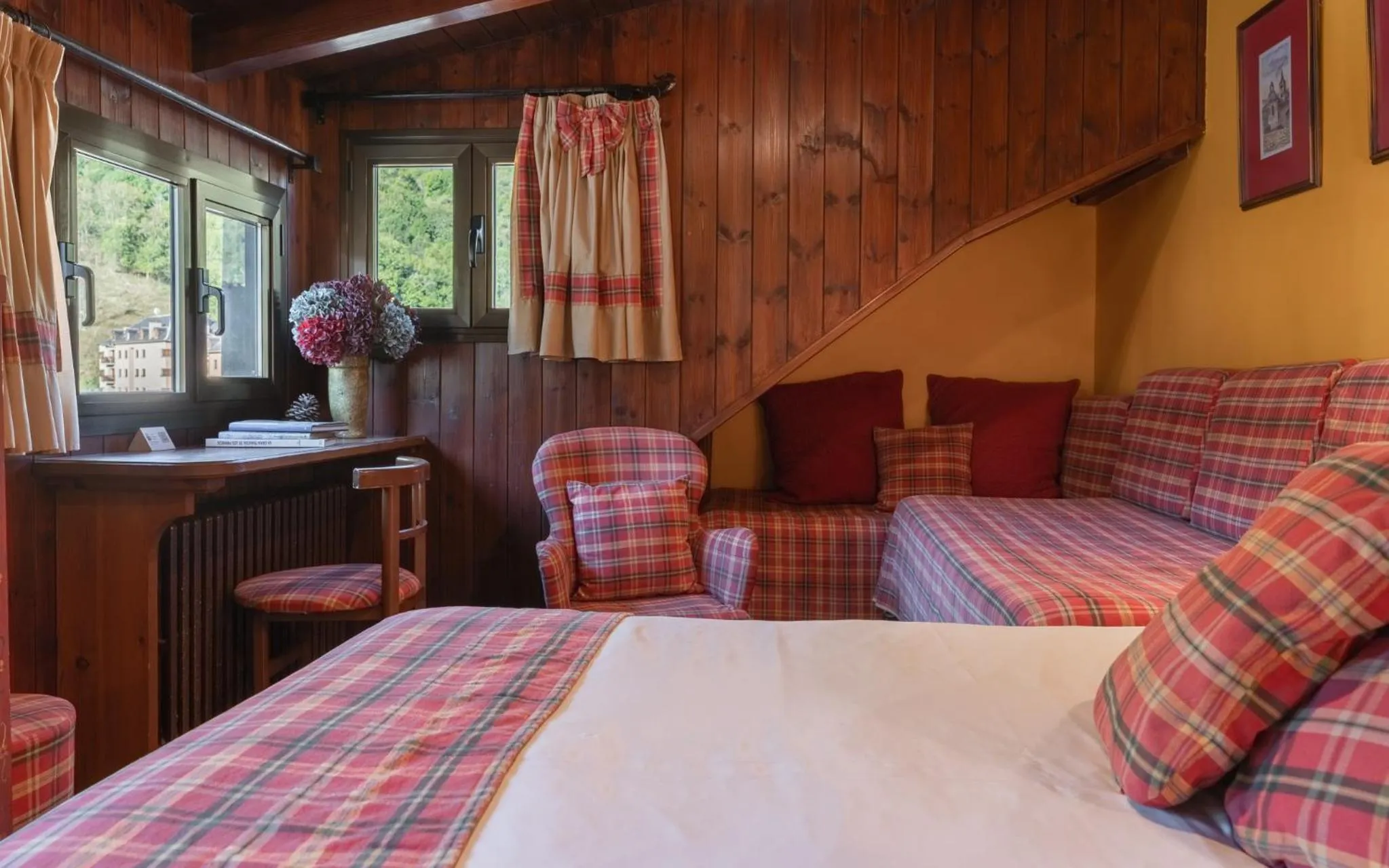 Bed in Hotel Aran La Abuela