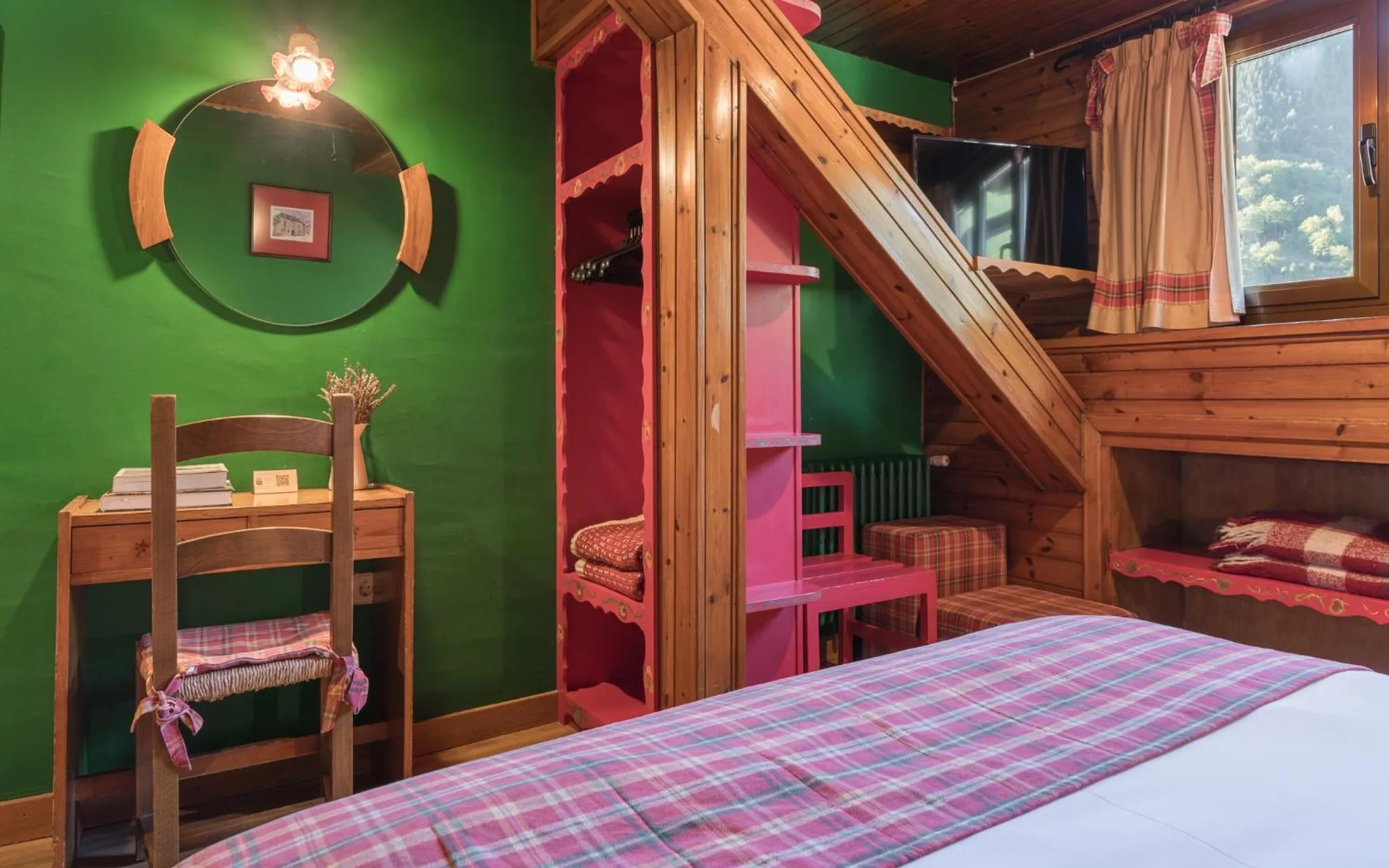 Bed in Hotel Aran La Abuela