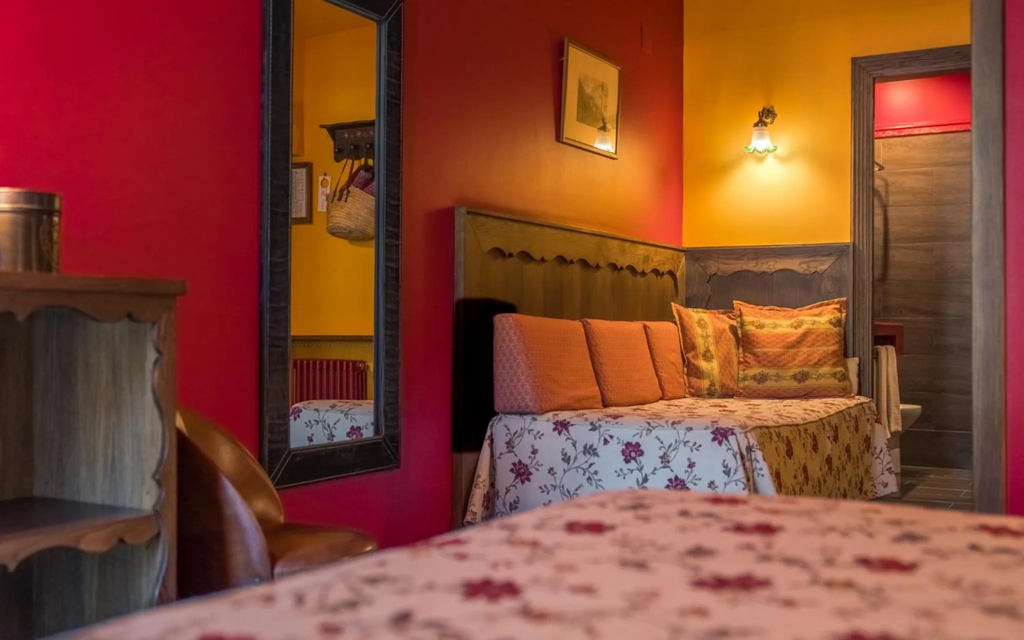 Bed in Hotel Aran La Abuela