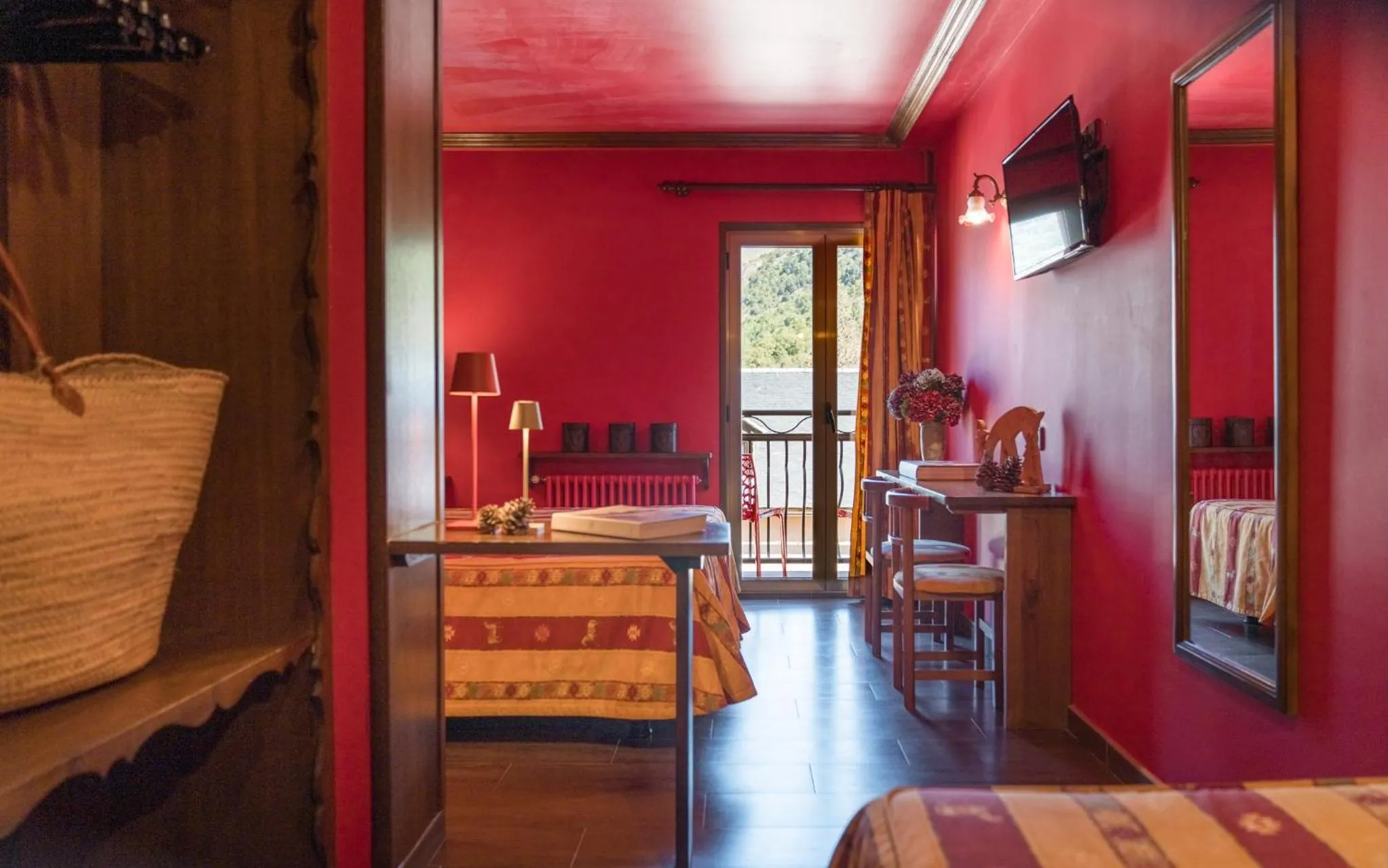 Bed in Hotel Aran La Abuela