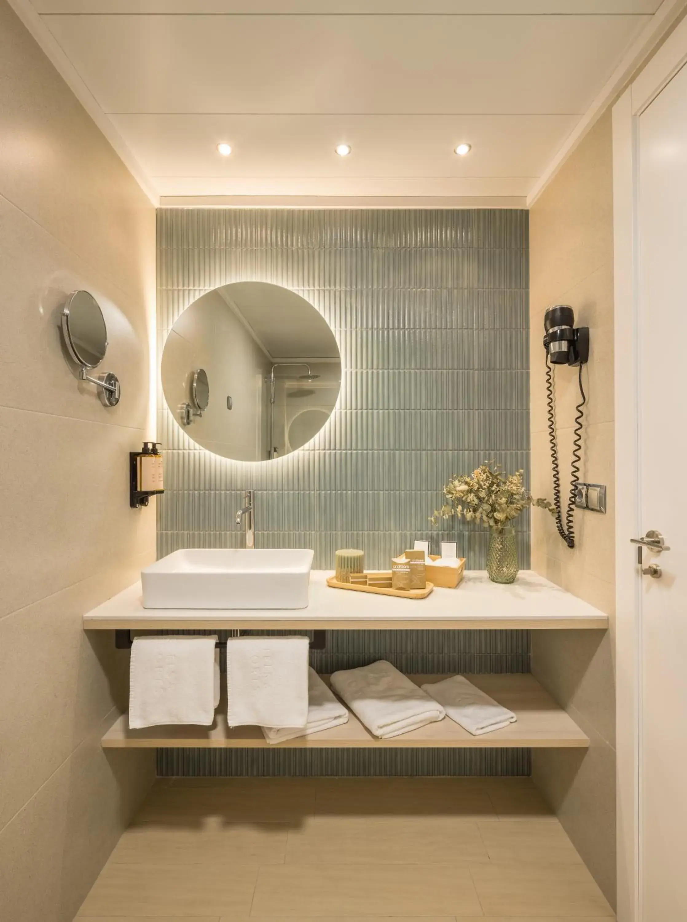 Bathroom in AR Diamante Beach & SPA Hotel 4 SUP Bathroom in AR Diamante Beach & SPA Hotel 4 SUP