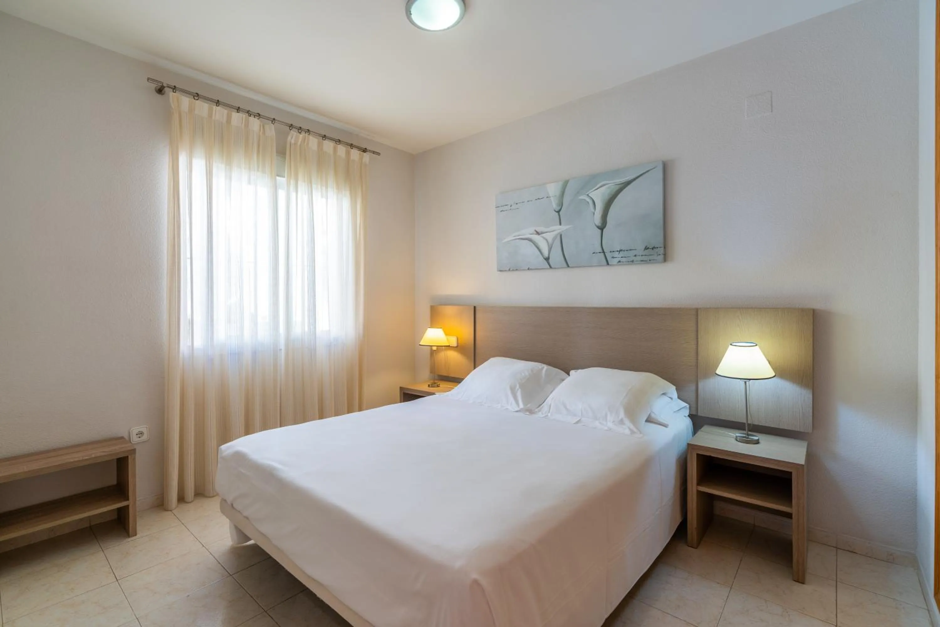 Bed in Bungalows Imperial Park Unitursa