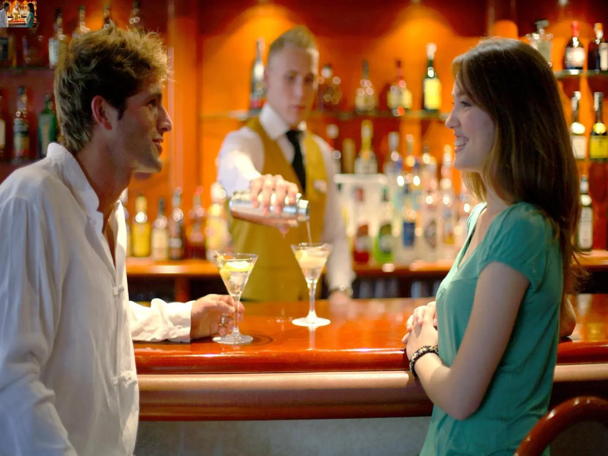 Lounge or bar in AR Roca Esmeralda & SPA Hotel Lounge or bar in AR Roca Esmeralda & SPA Hotel