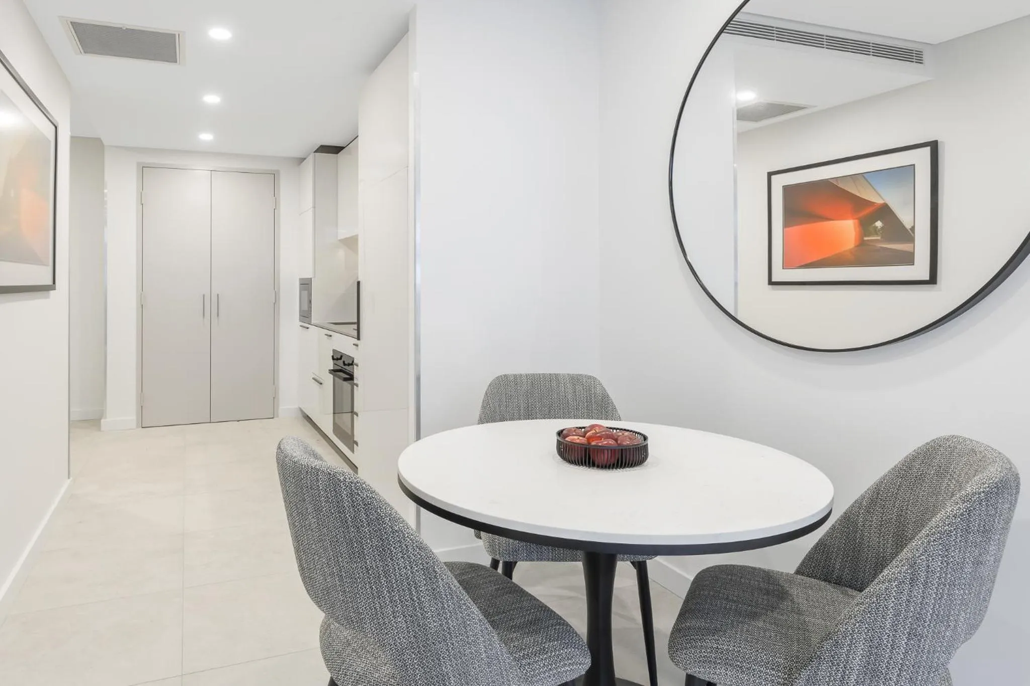 Dining area in Meriton Suites Canberra