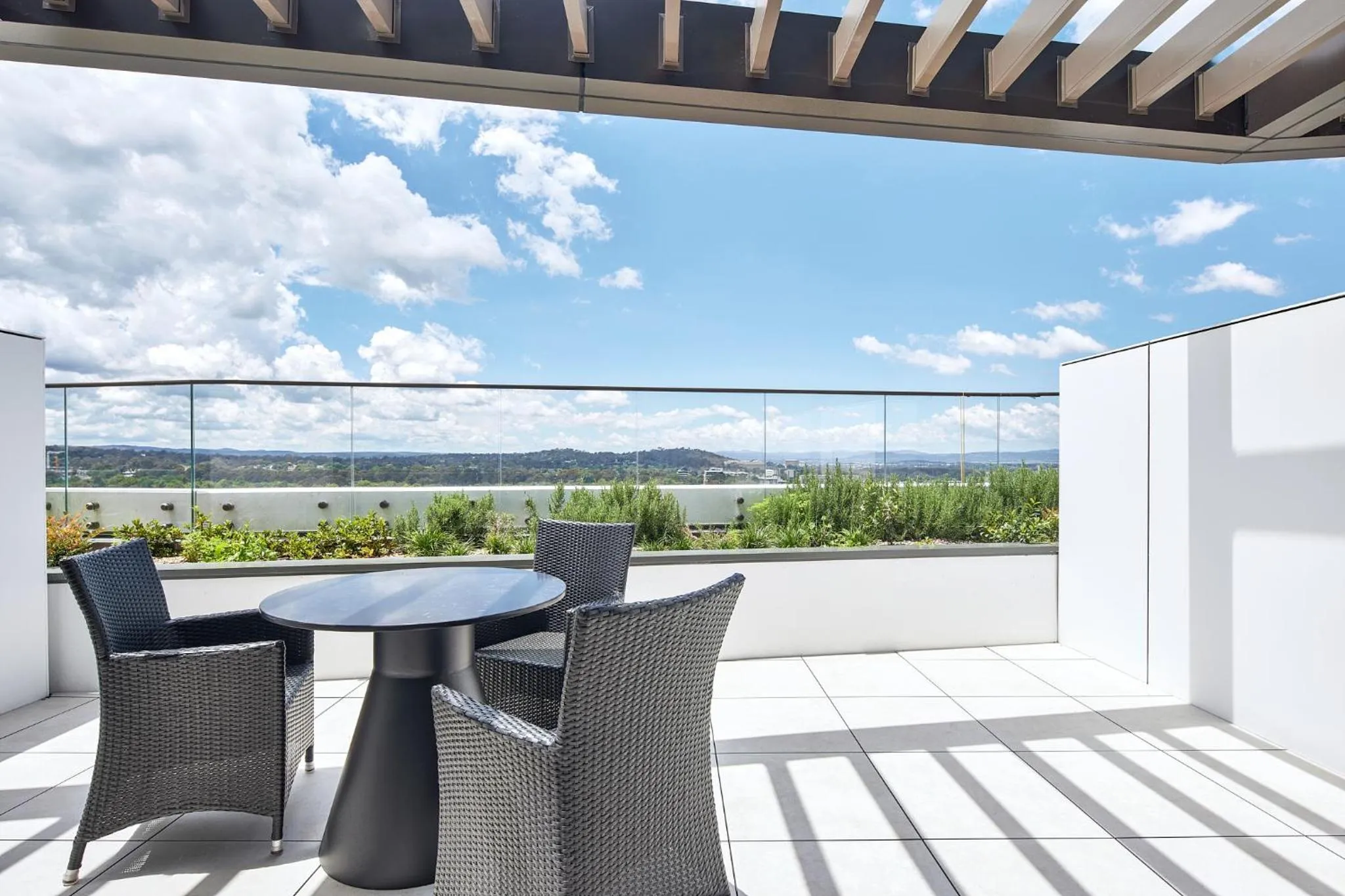 Balcony/Terrace in Meriton Suites Canberra