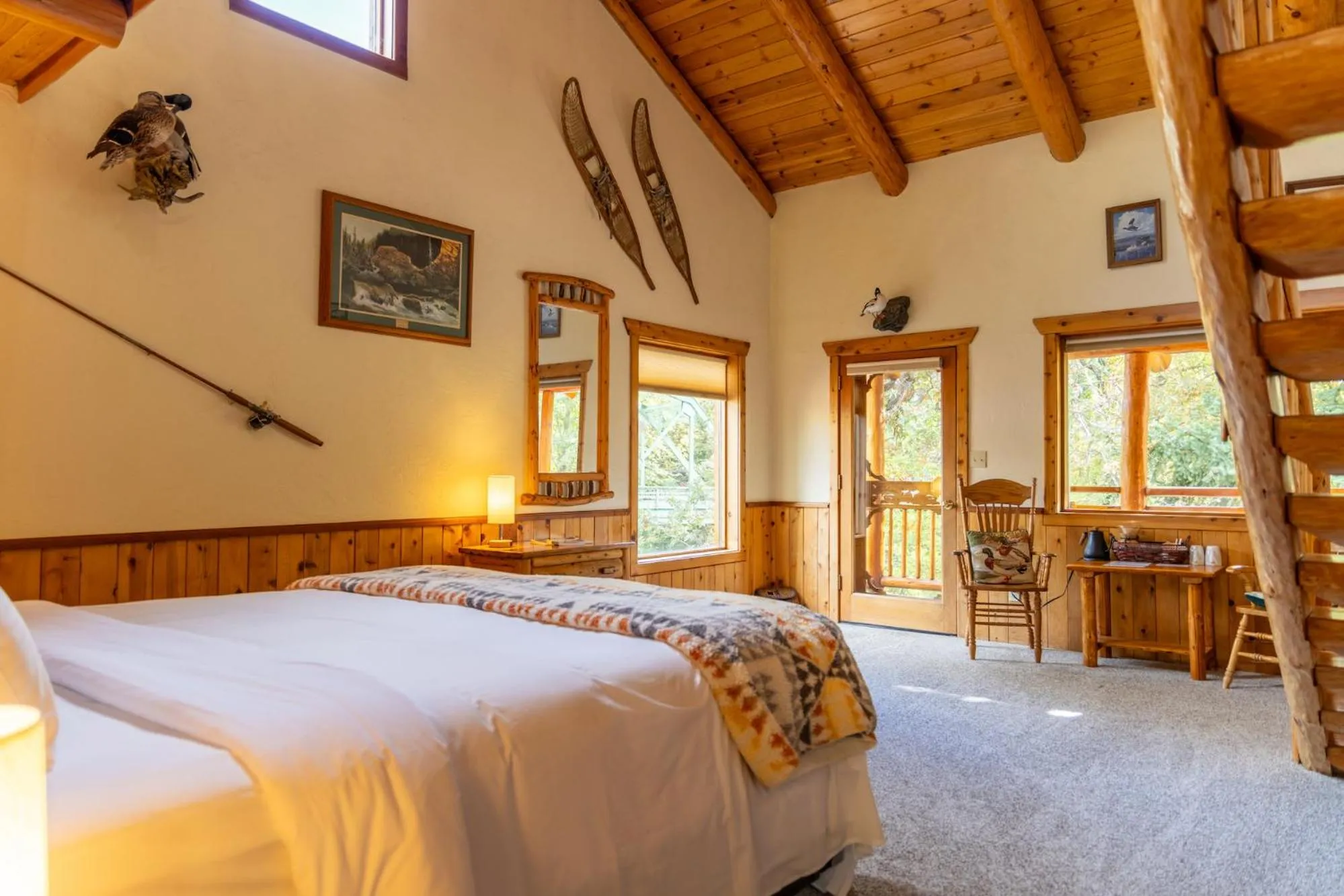 Bed in The Lindsay Lodge