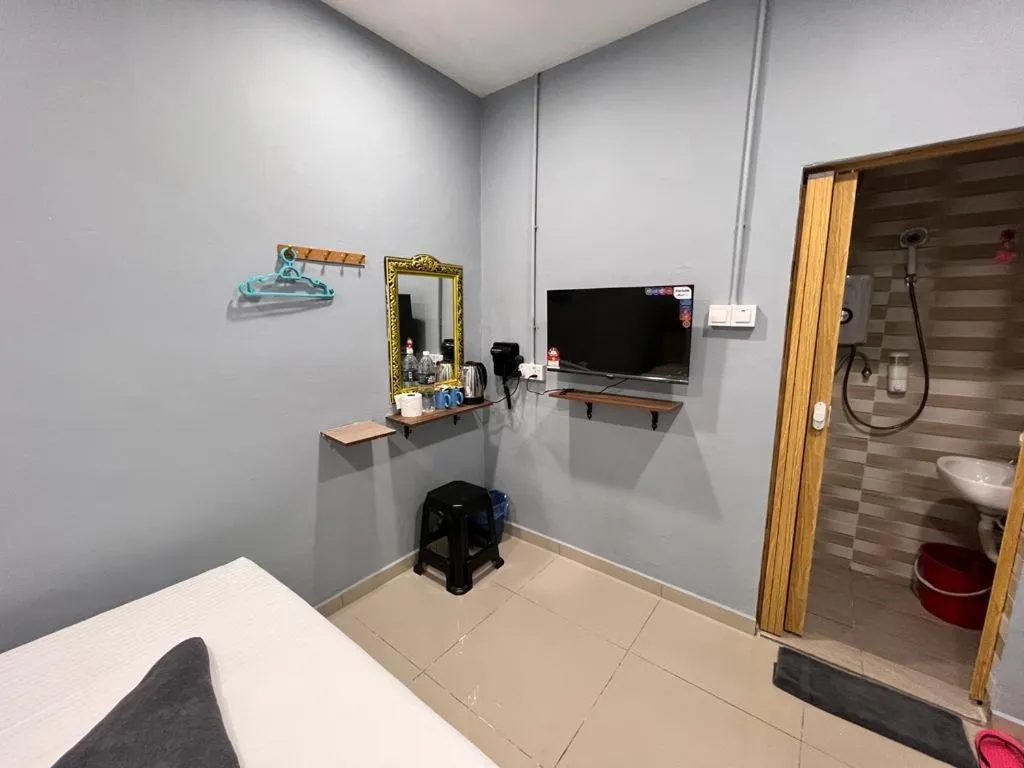 TV and multimedia in Hotel Yasmin