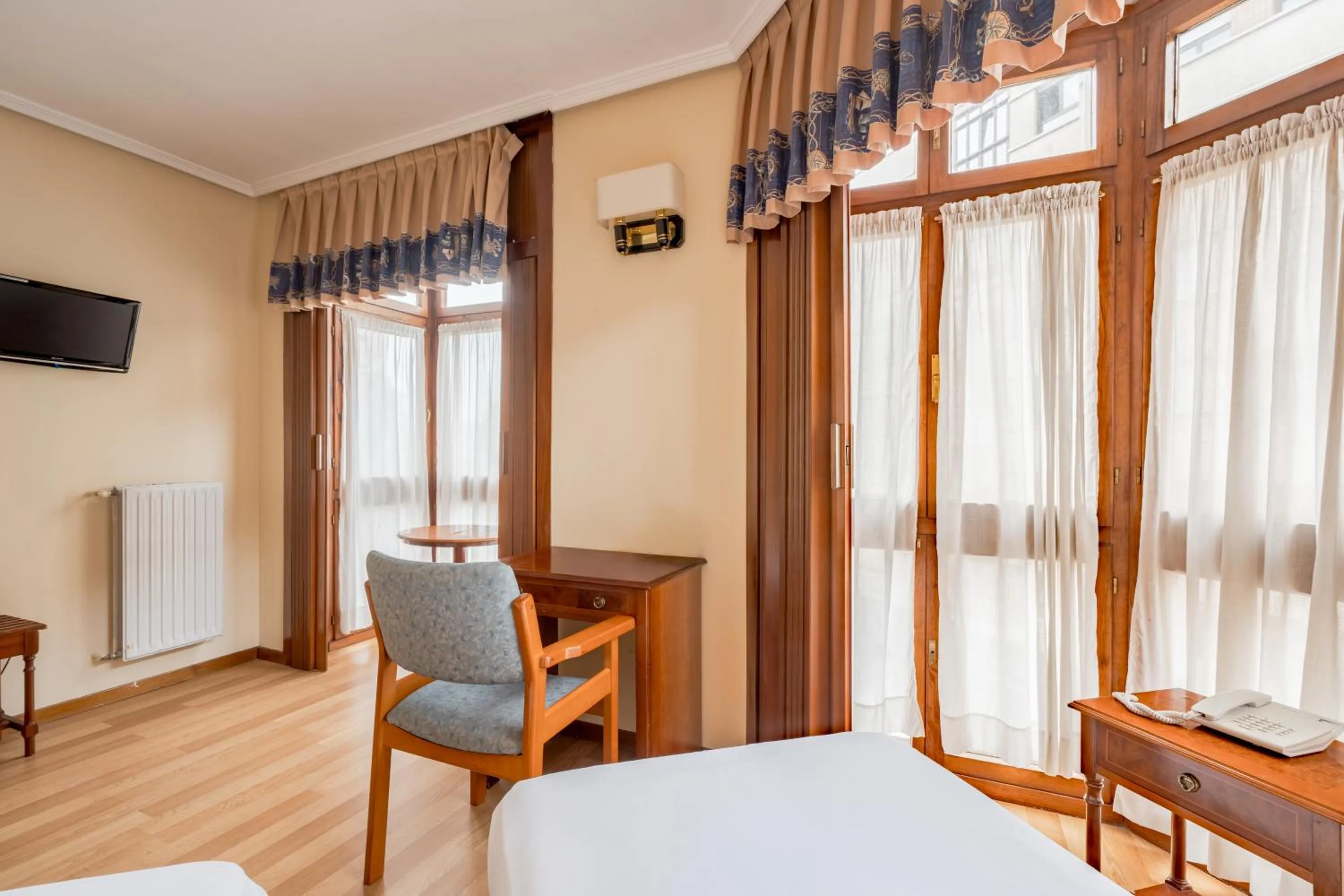 Bed in B&B HOTEL Gijón Centro Begoña