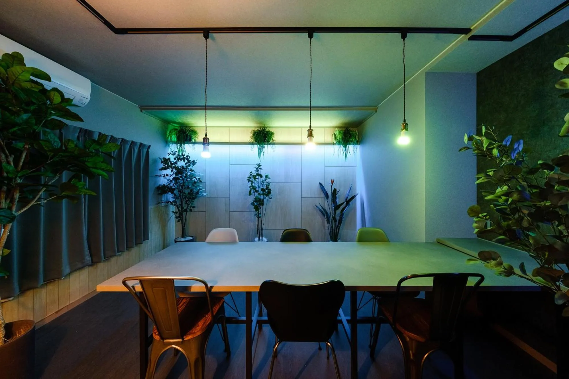 Dining area in The Landmark