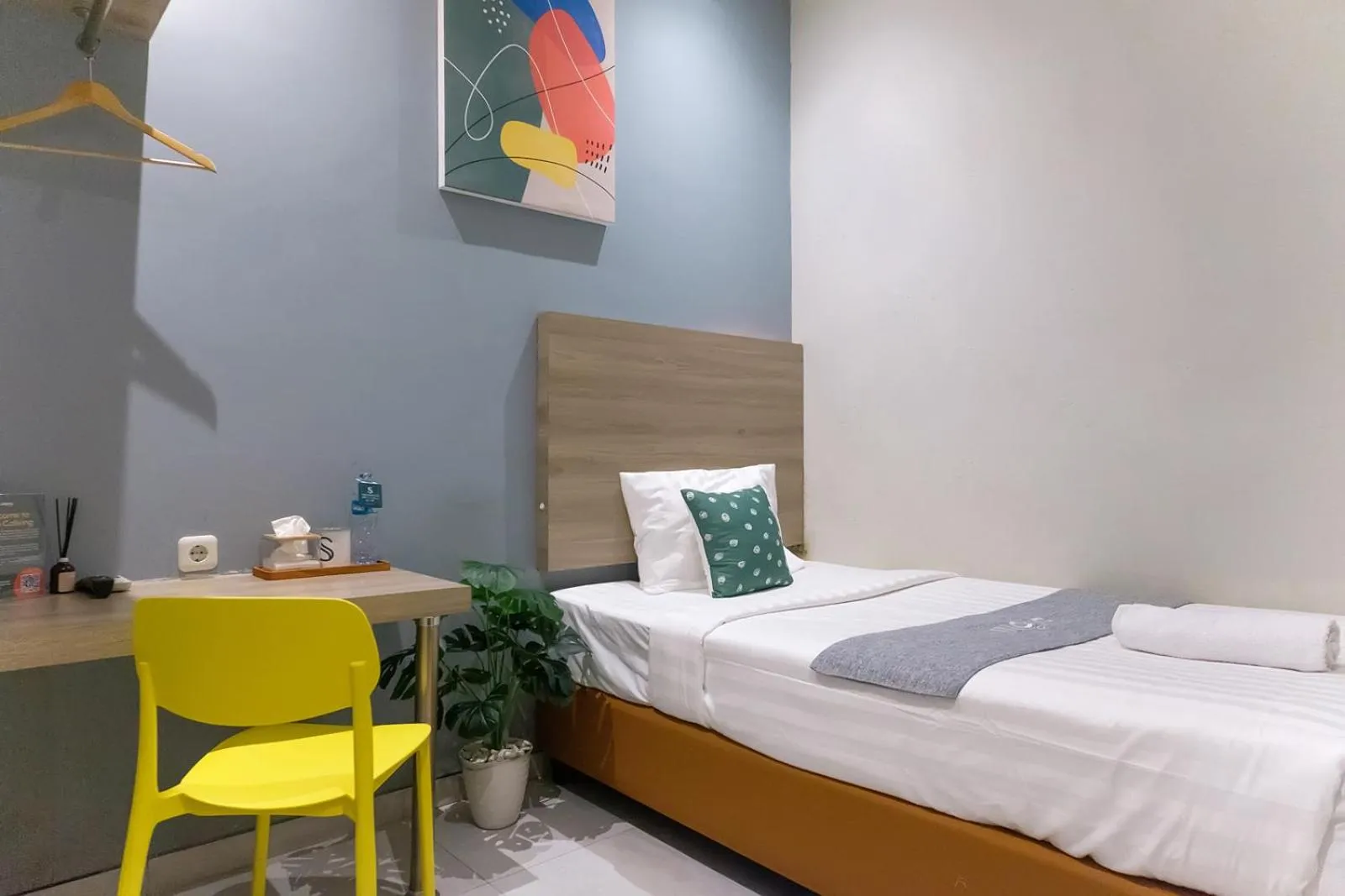 Bed in Mono Coliving Ngagel, Surabaya