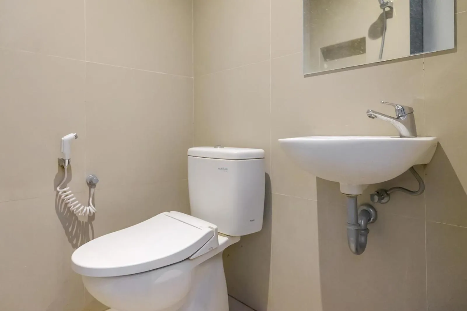 Bathroom in Mono Coliving Ngagel, Surabaya