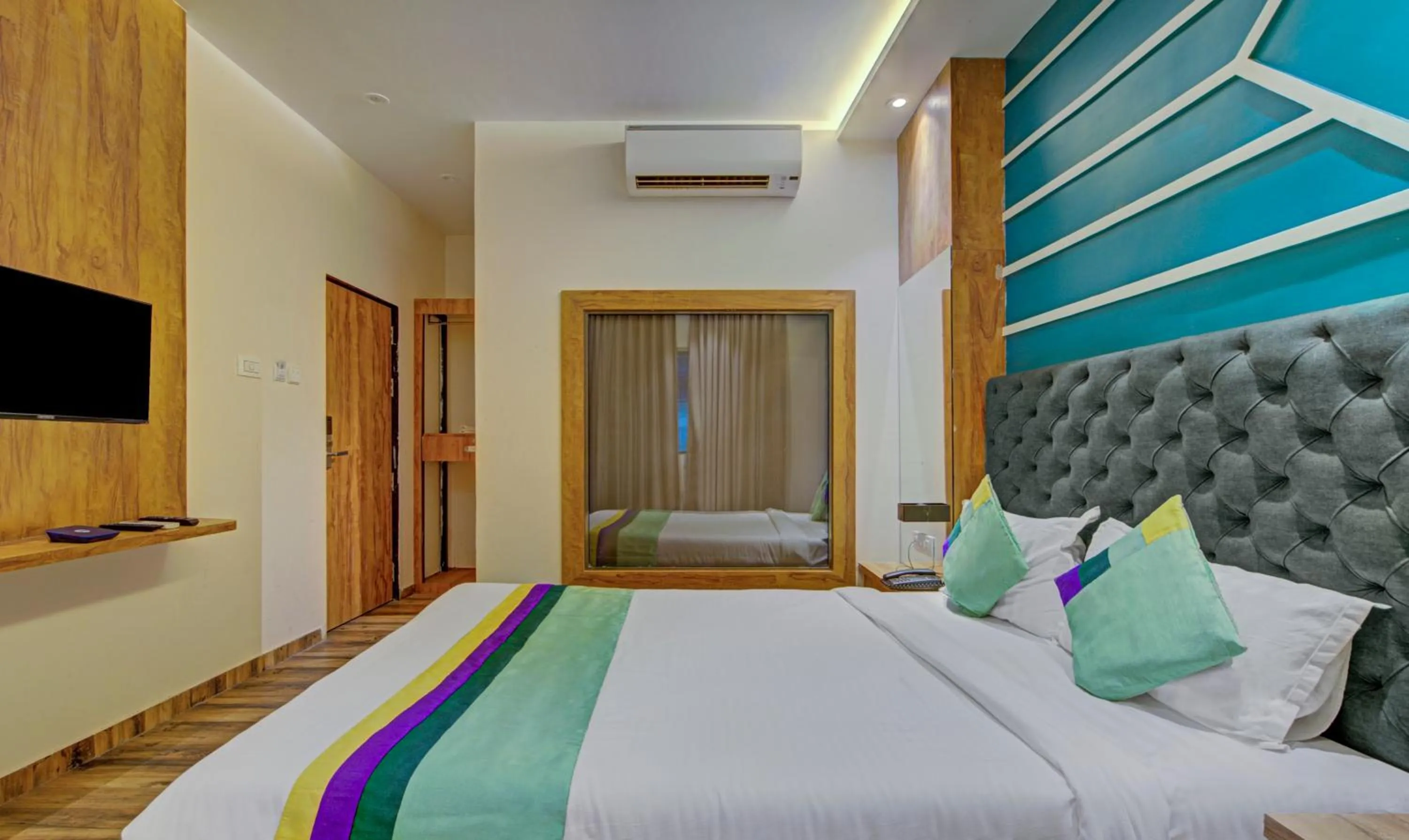 Bedroom, Bed in Treebo Prince Andheri East