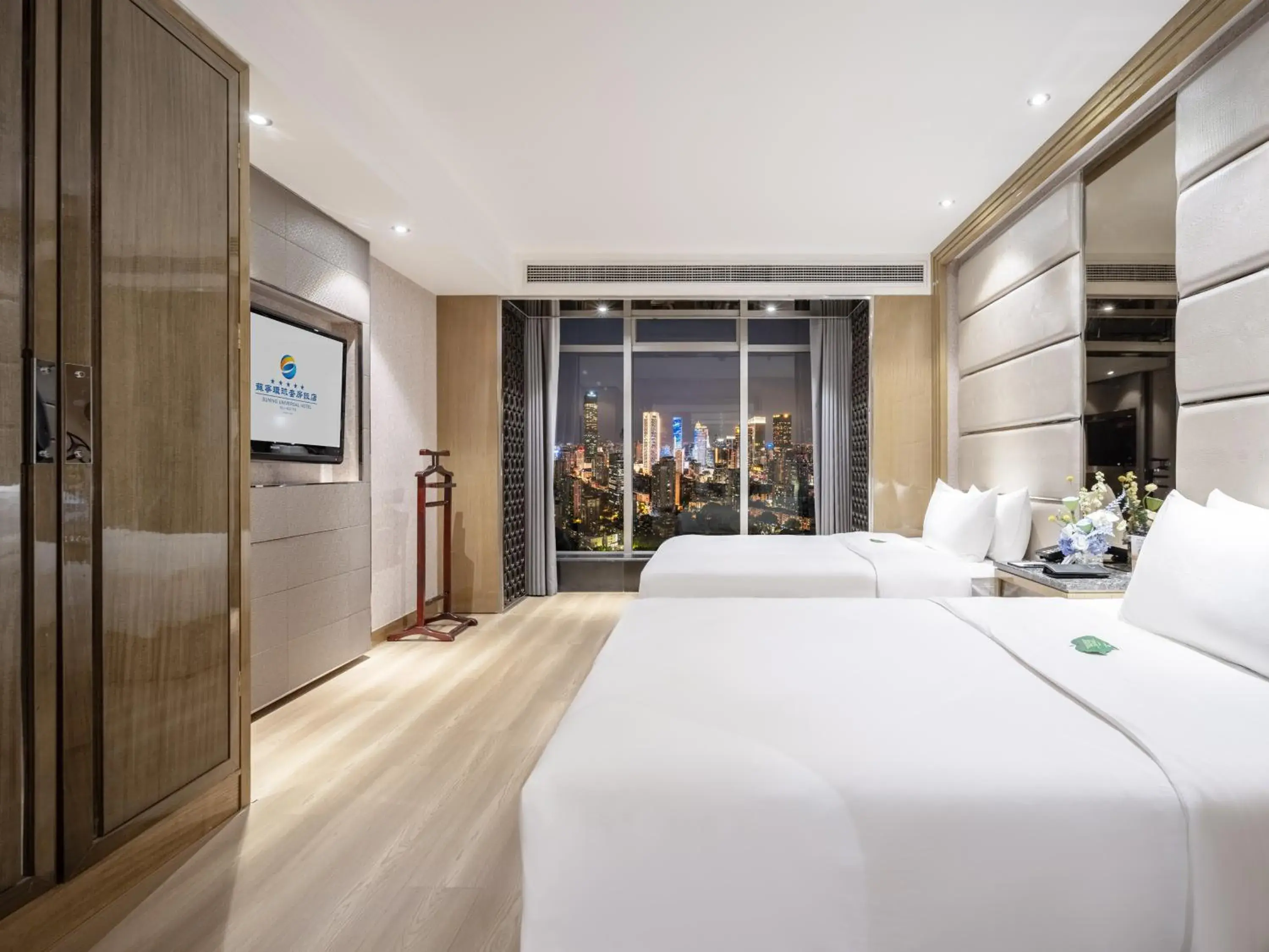 Deluxe Twin Suite in Suning Universal Hotel ALL-SUITES Deluxe Twin Suite in Suning Universal Hotel ALL-SUITES