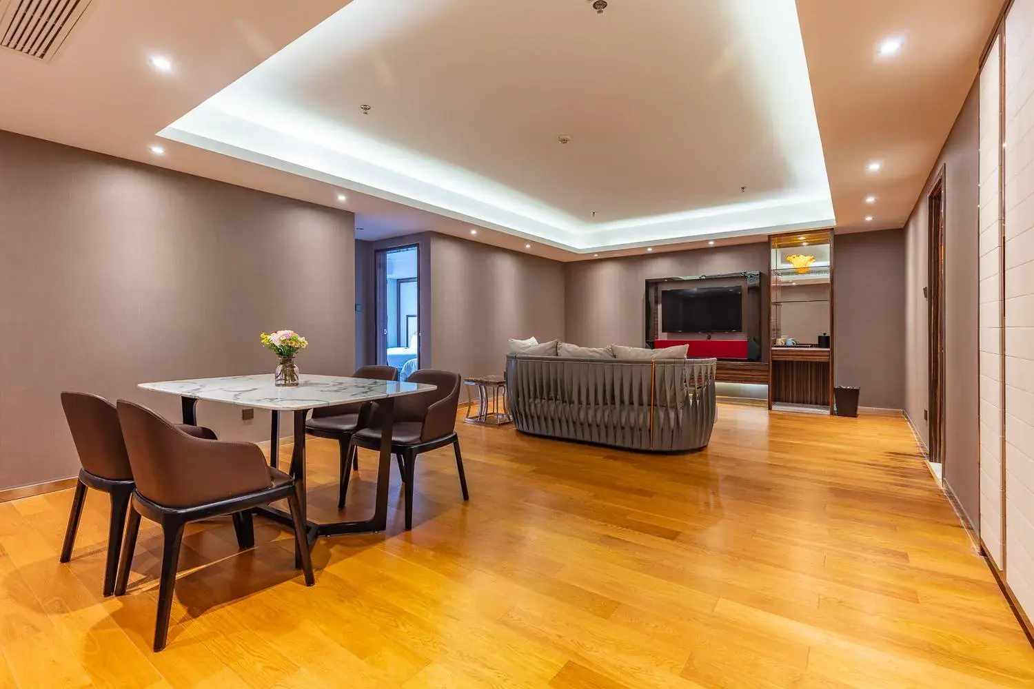 Lijia Twin Bed Suite in Suning Universal Hotel ALL-SUITES Lijia Twin Bed Suite in Suning Universal Hotel ALL-SUITES
