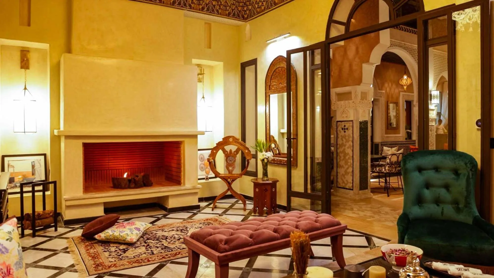 flat iron in Dar Lys Luxury Riad & Spa