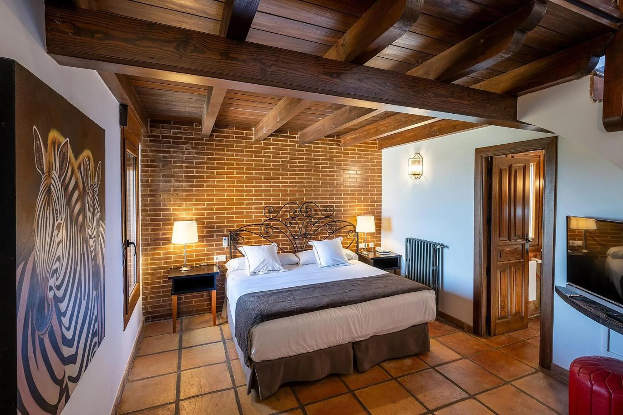 Photo of the whole room, Bed in Hotel Alahuar