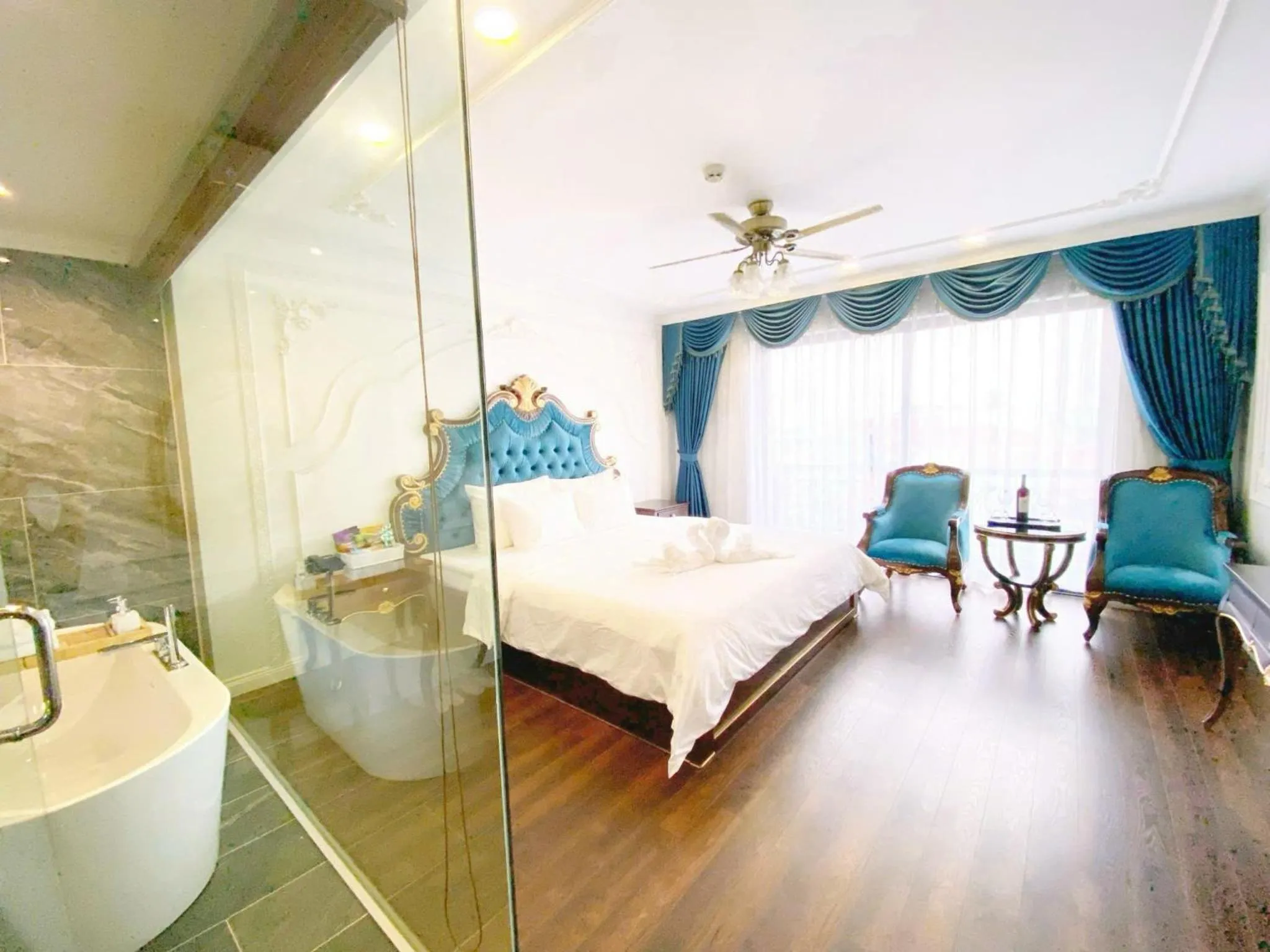 Bed in Hoang Gia Hotel Ha Noi Capital