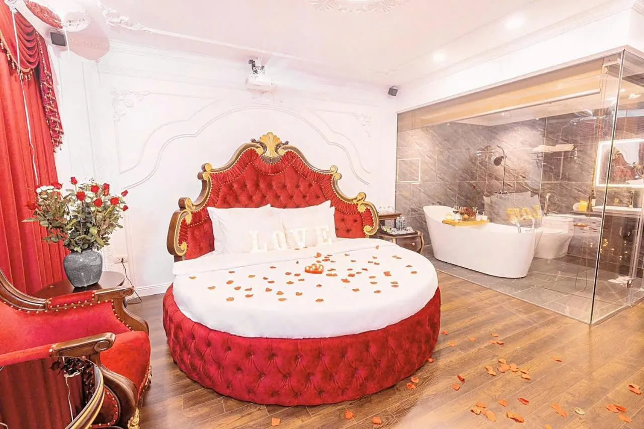 Bed in Hoang Gia Hotel Ha Noi Capital
