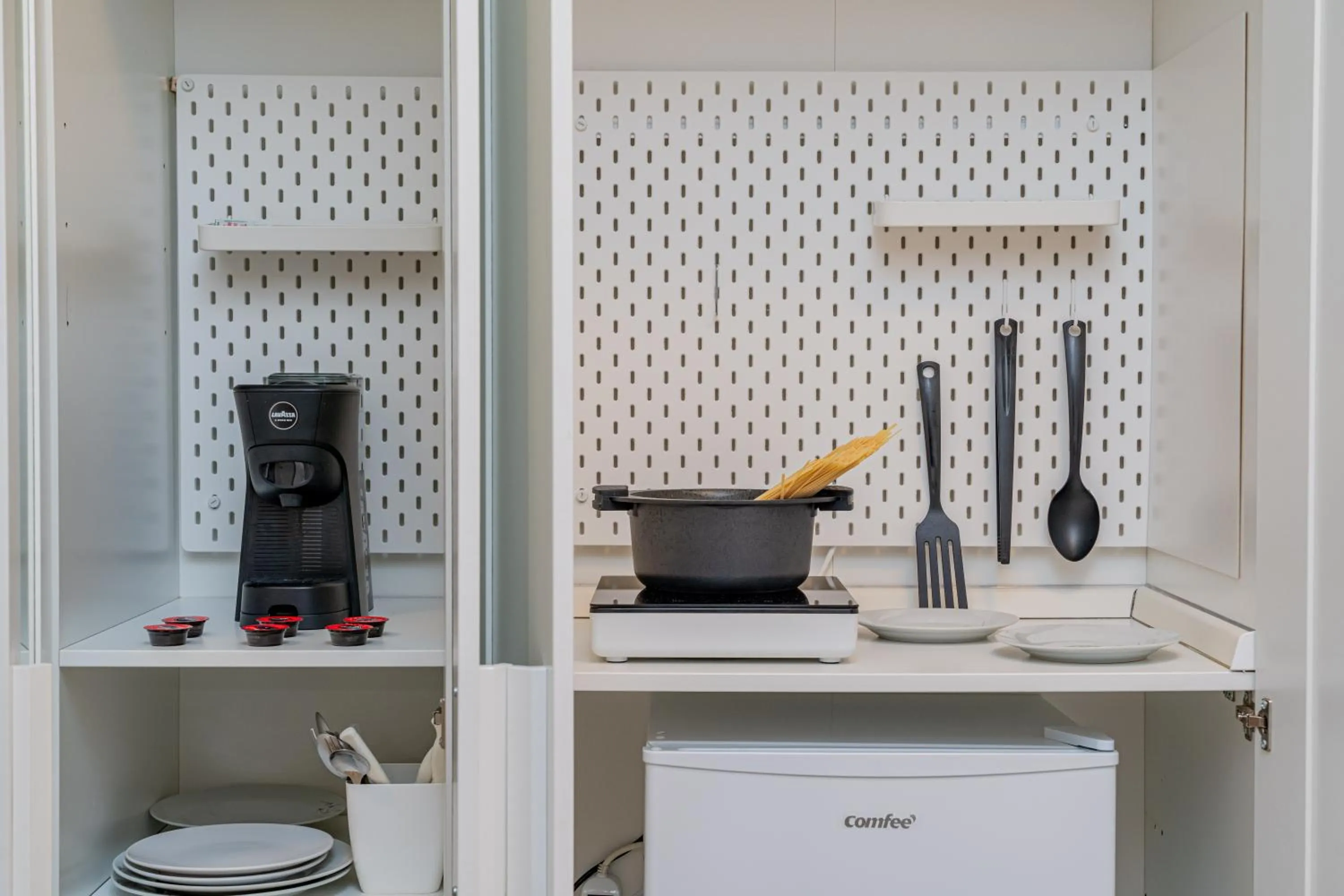 Coffee/tea facilities in DIMORE IN residenze asproni 24