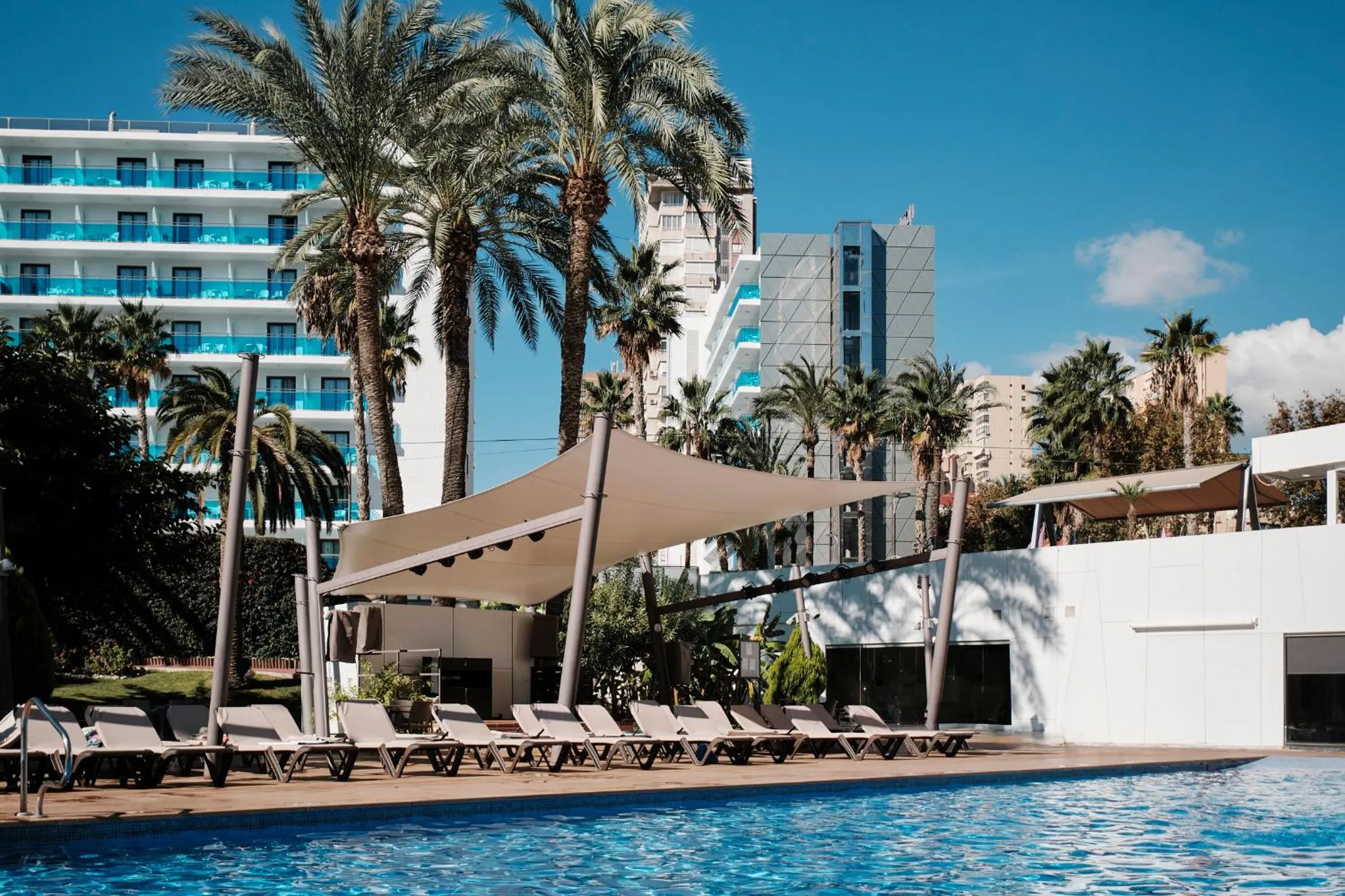 Swimming pool in Helios Benidorm