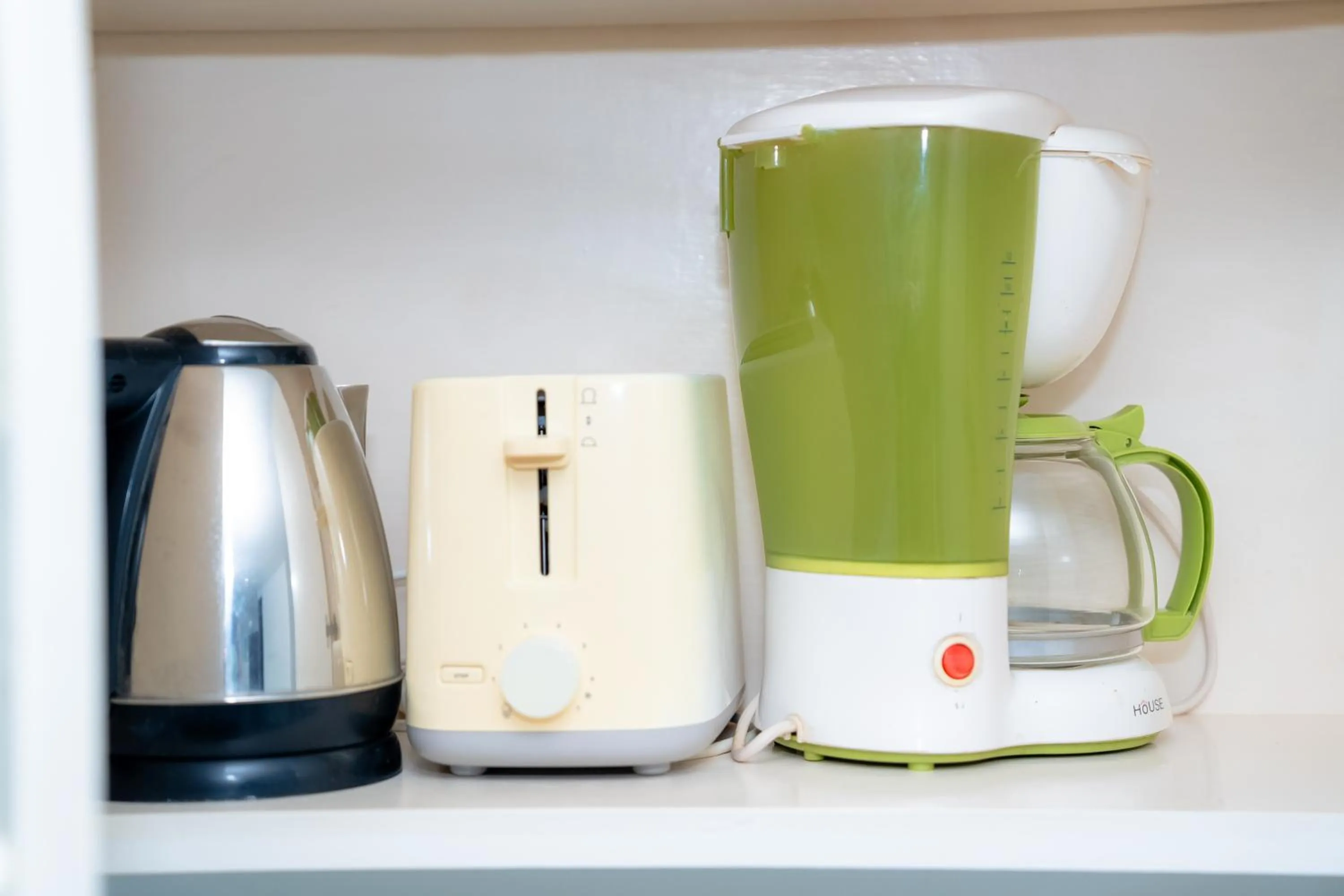 Coffee/tea facilities in ฺBaan Waru seaview villa