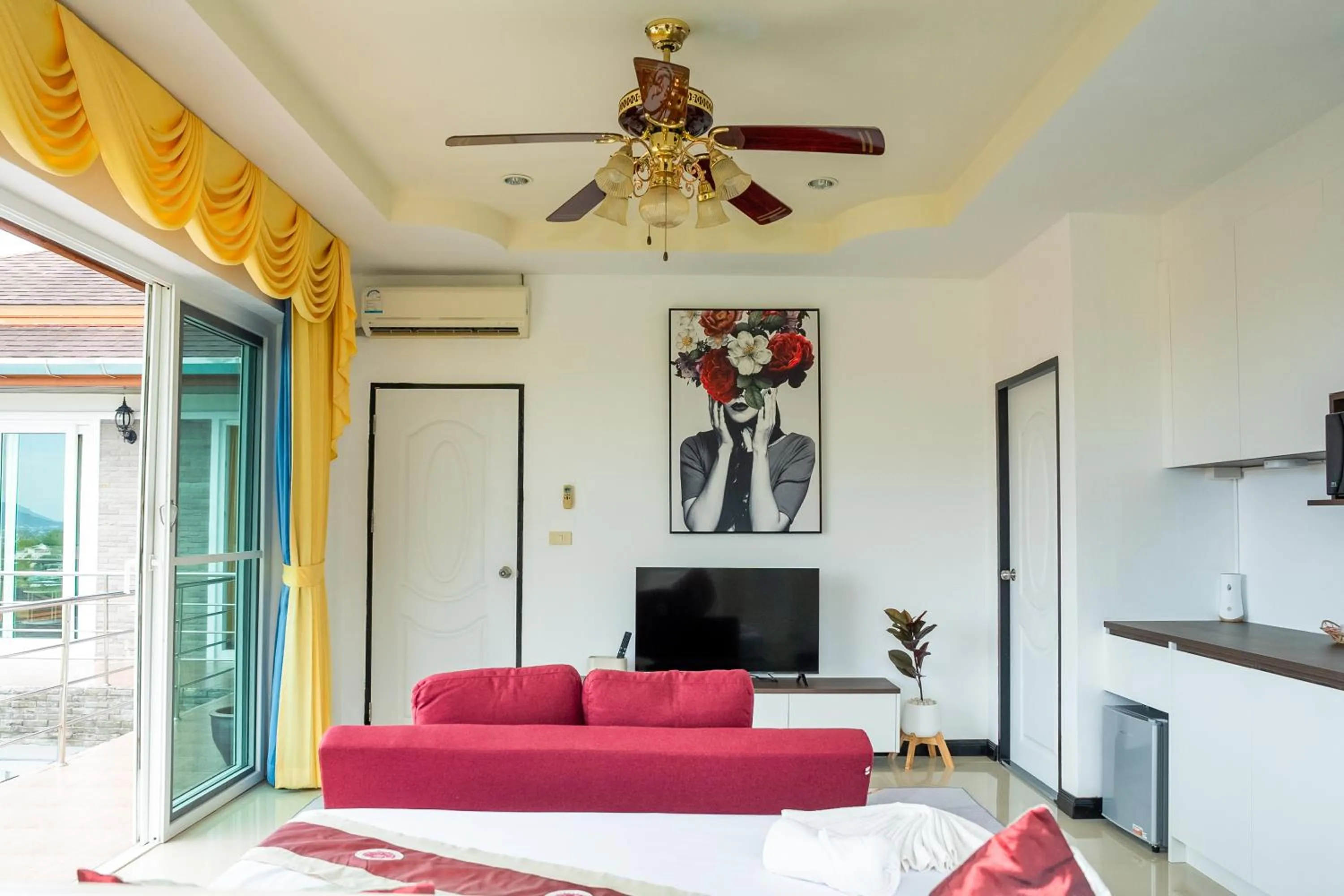 Bed in ฺBaan Waru seaview villa